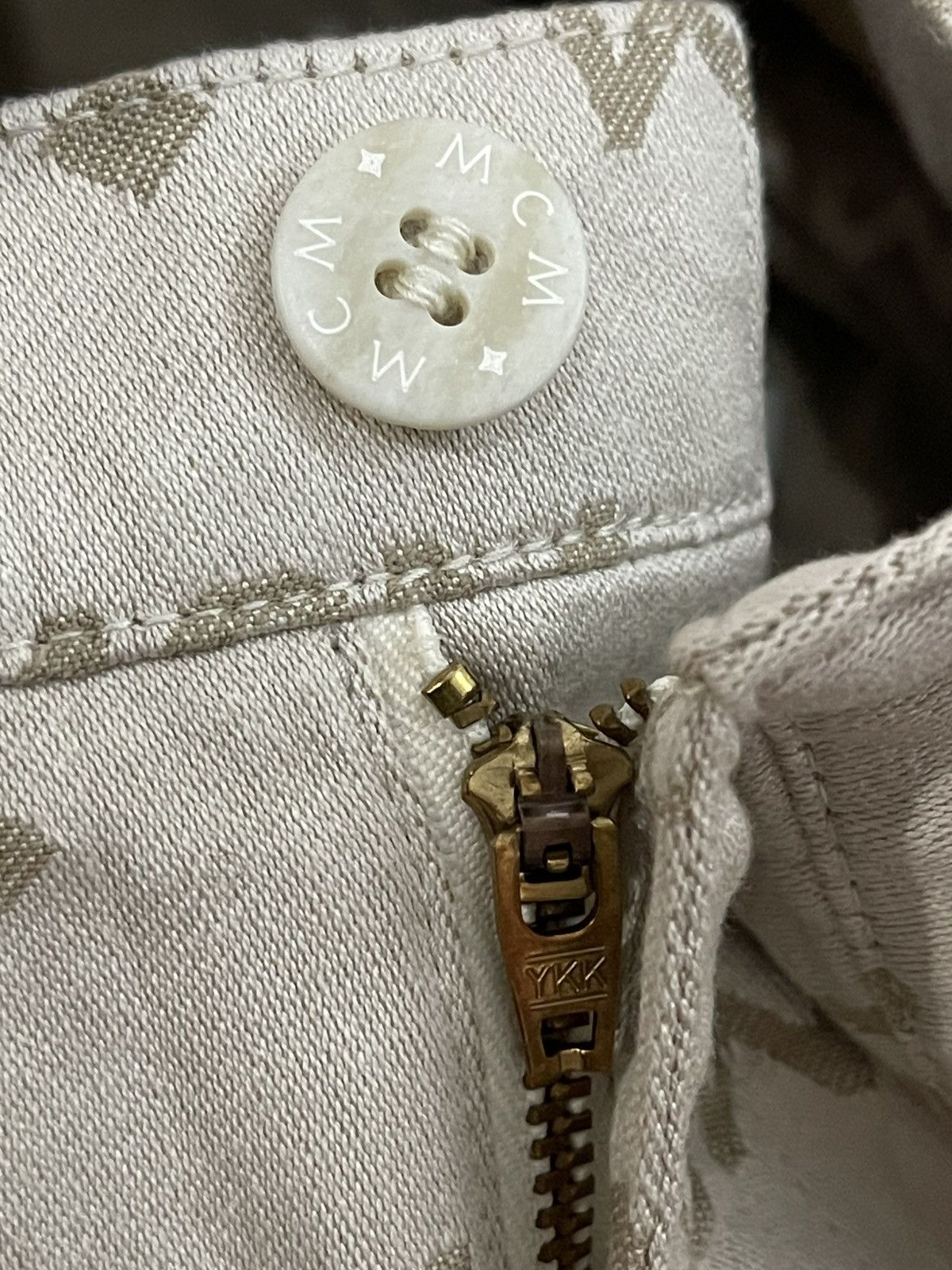 MCM × Vintage Vintage MCM Monogram Logos Pant Size 26" / US 2 / IT 38 - 5 Thumbnail
