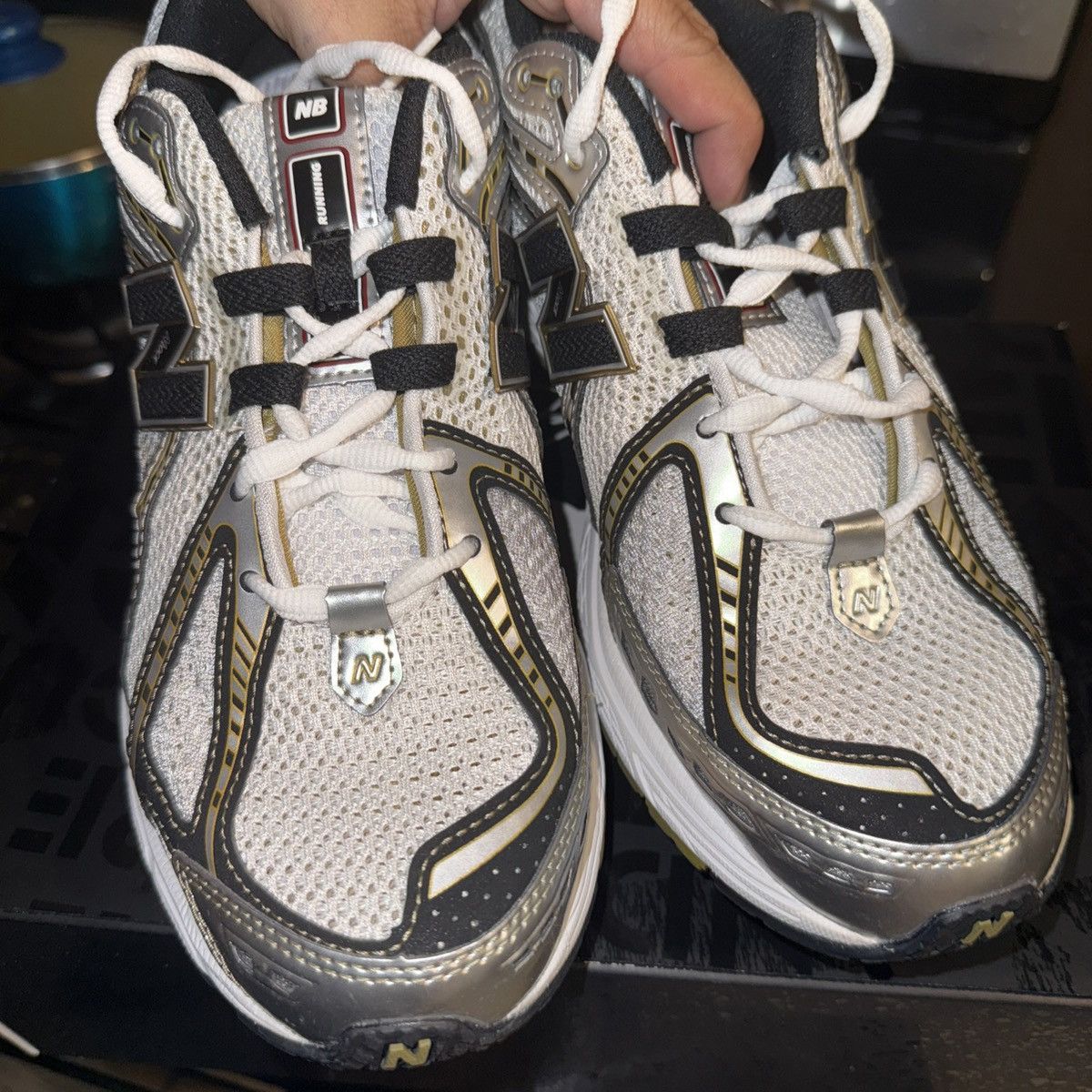 New Balance New Balance 1906R White metallic Silver Gold 10.5 M1906RA Size US 10.5 / EU 43-44 - 13 Thumbnail