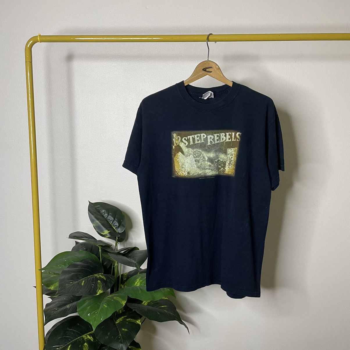 Band Tees × Seditionaries × Vintage Vintage 2005 12 Steps Rebels Mexico Punk Band T Shirt Size US L / EU 52-54 / 3 - 1 Thumbnail