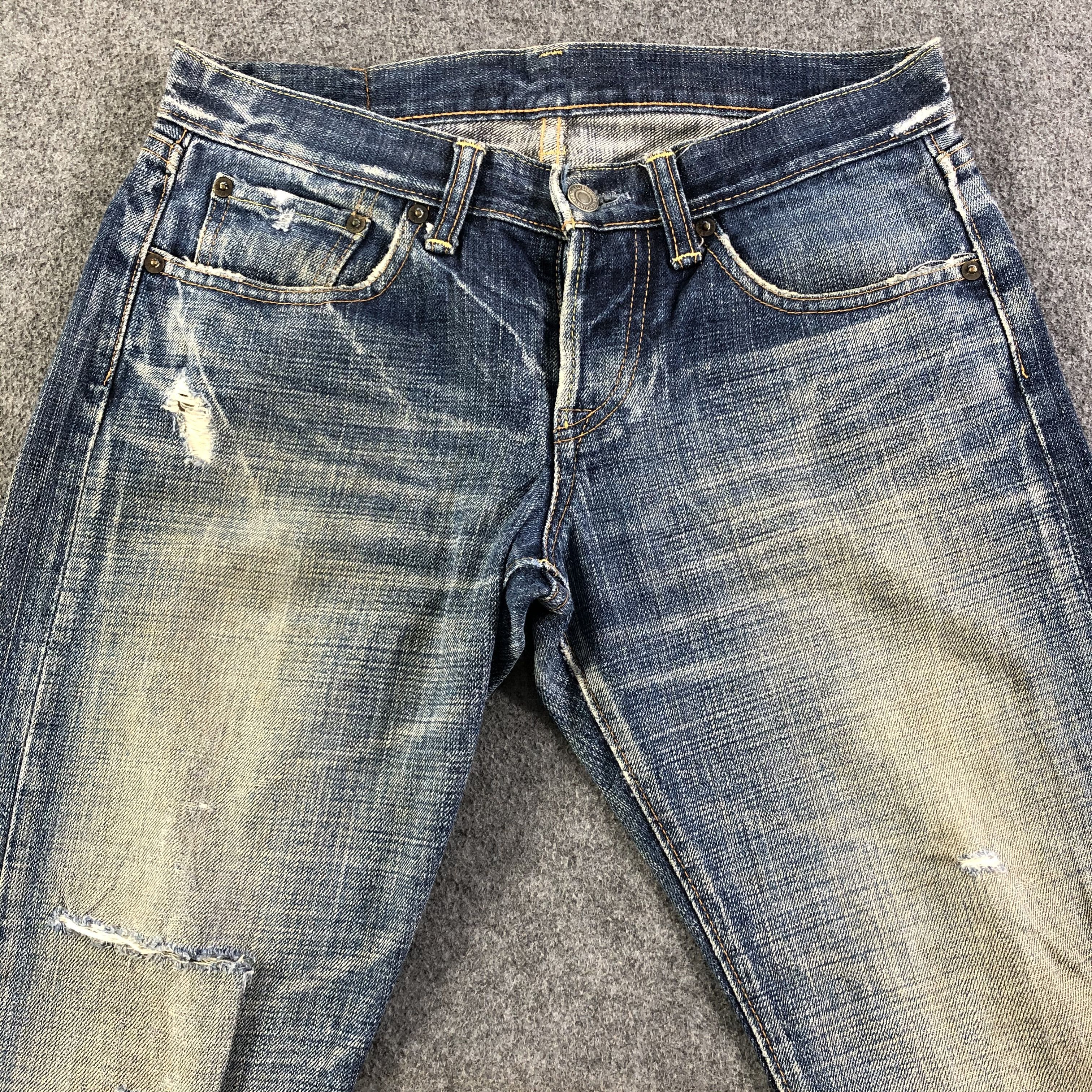 Levi's Vintage Blue Wash Levis 501 Jeans Distressed Denim -J2684 Size US 31 - 3 Thumbnail