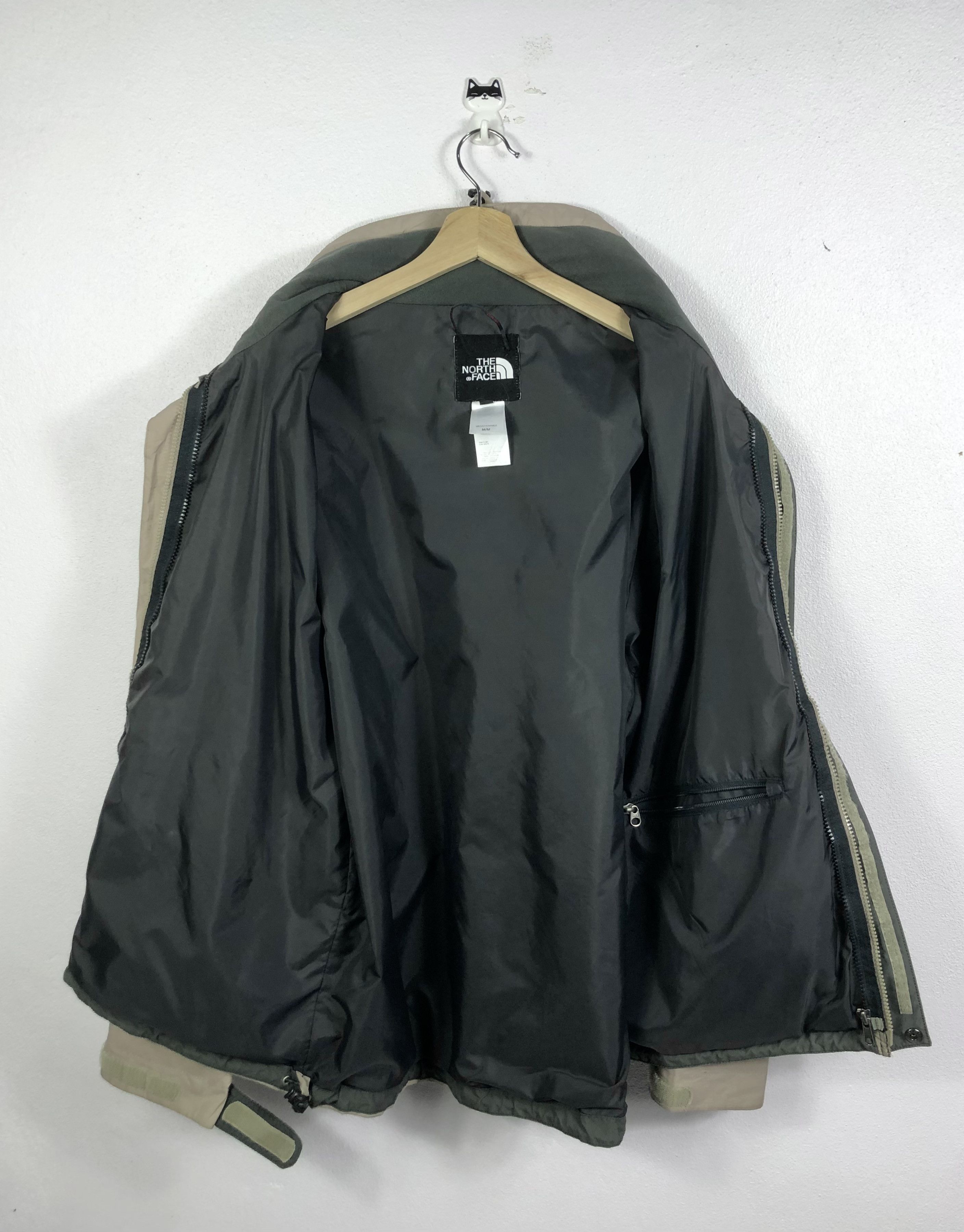 The North Face Vintage The North Face Goretex Mountain Jacket With Hoodies Size US M / EU 48-50 / 2 - 14 Thumbnail