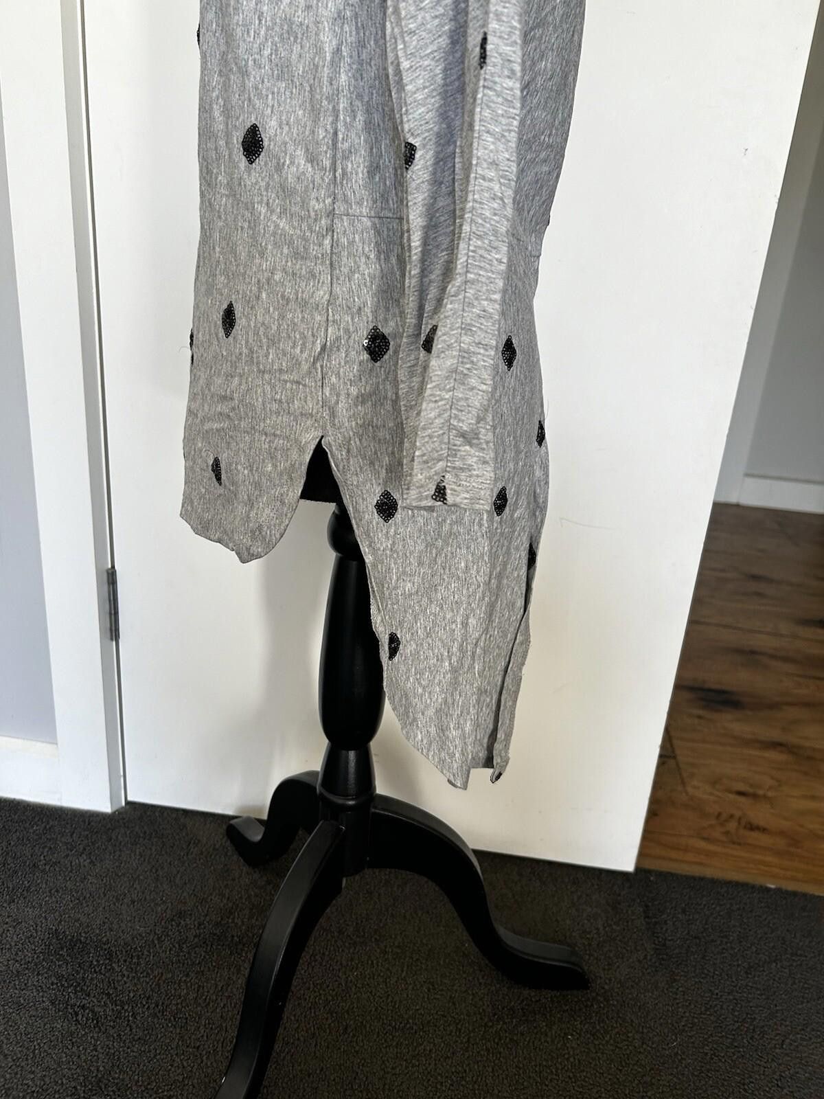 Other Cartel & Willow Long Sleeve Grey Sequin Diamond -Sz S (7) Size S / US 4 / IT 40 - 5 Thumbnail
