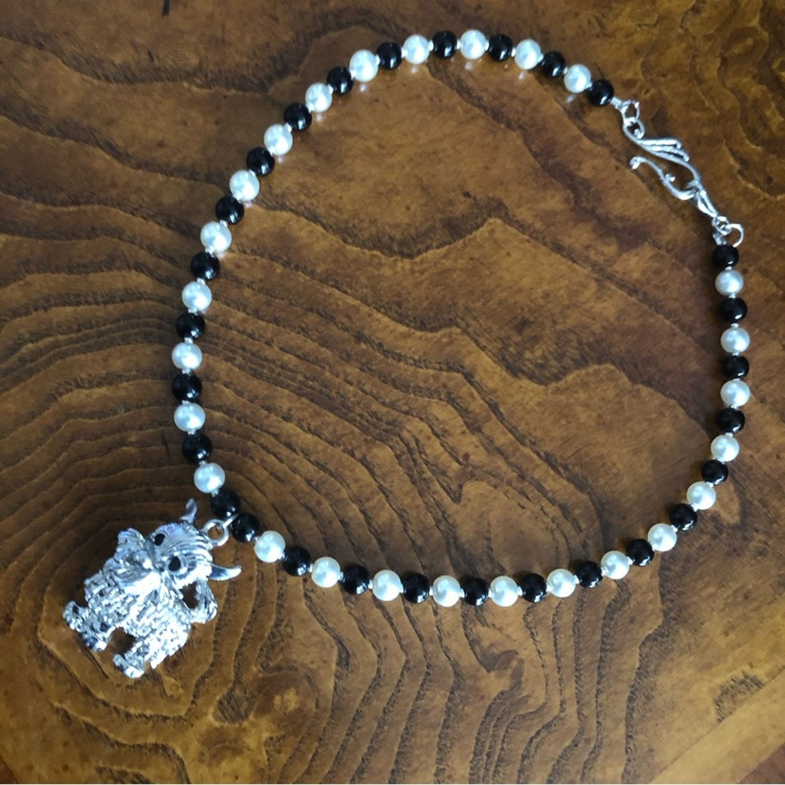Handmade Handcrafted repurpose scotty dog pendant Pearl necklace Size ONE SIZE - 9 Thumbnail