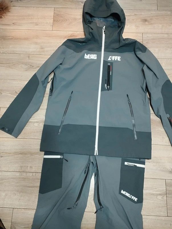 Other Bergaffe hardshell jacket+ pants set XXL Sympatex ski new Size US XXL / EU 58 / 5 - 3 Thumbnail