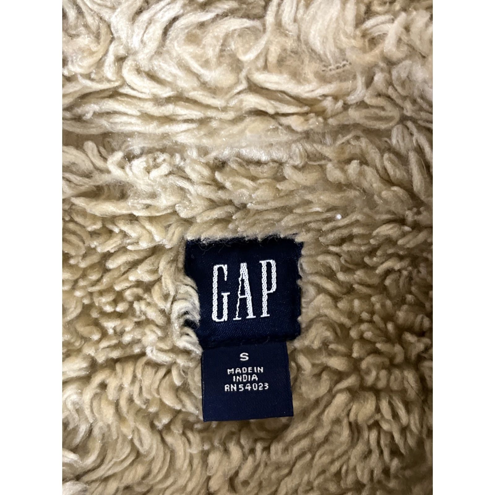 Gap VINTAGE Gap Jacket Womens S Black Velvet Sherpa Lined Snap Trucker Coat 90s Size S / US 4 / IT 40 - 2 Thumbnail