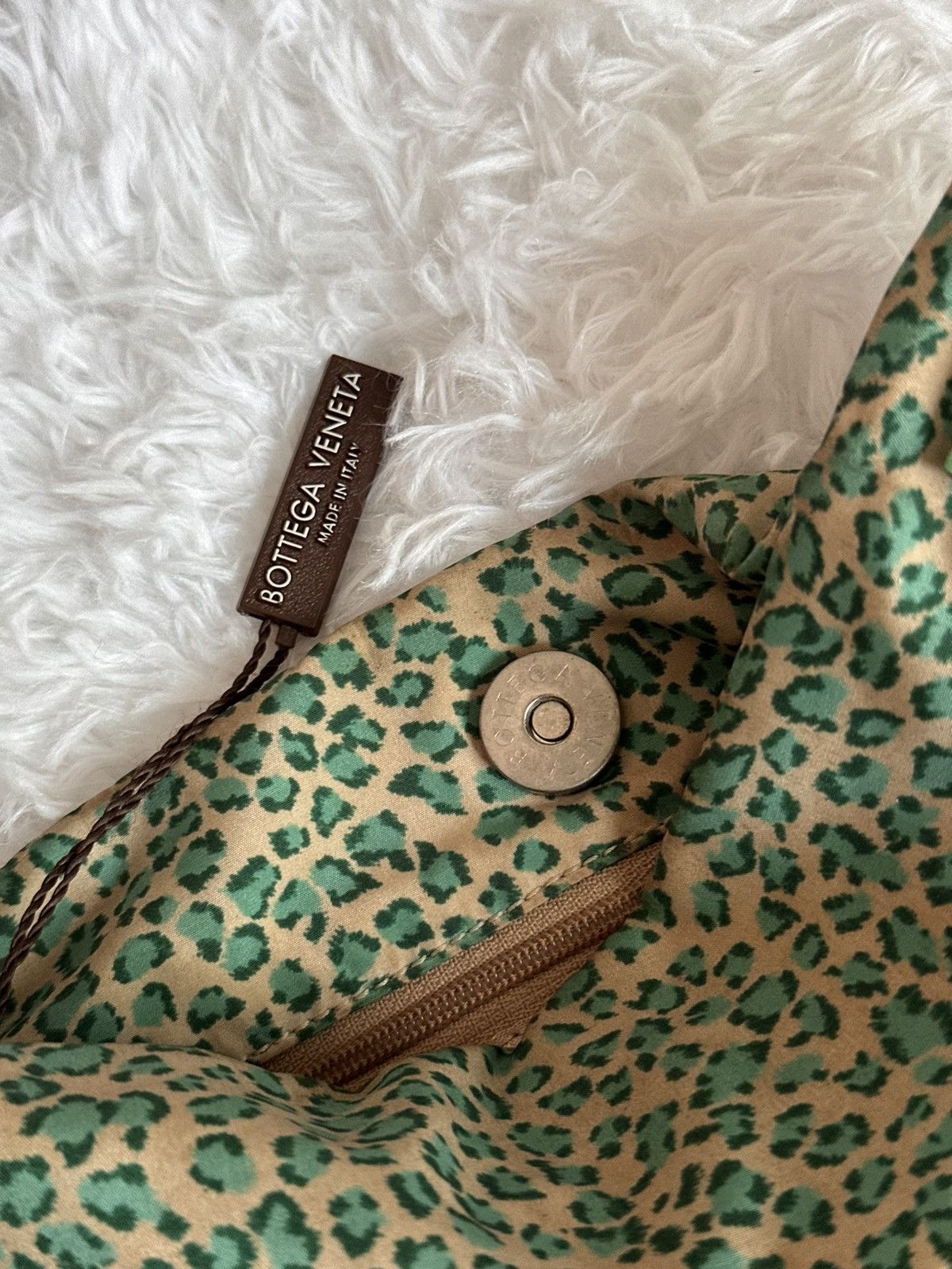 Bottega Veneta Vintage Bottega Veneta Leopard Nylon Shoulder Bag Size ONE SIZE - 10 Thumbnail