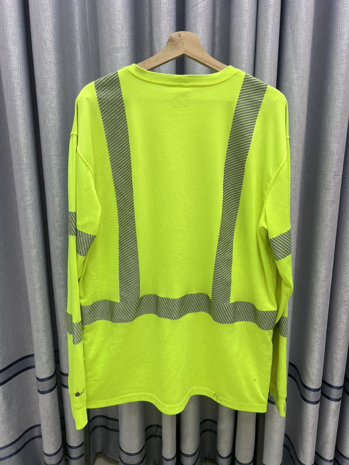 Carhartt 🔥FREESHIPPING🔥 Y2K Neon Thrashed Carhartt Long Sleeve Tee Size US XL / EU 56 / 4 - 6 Thumbnail