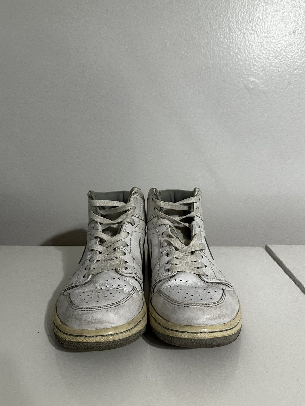 Nike Nike air Jordan 1 mid Size US 8.5 / EU 41-42 - 2 Thumbnail
