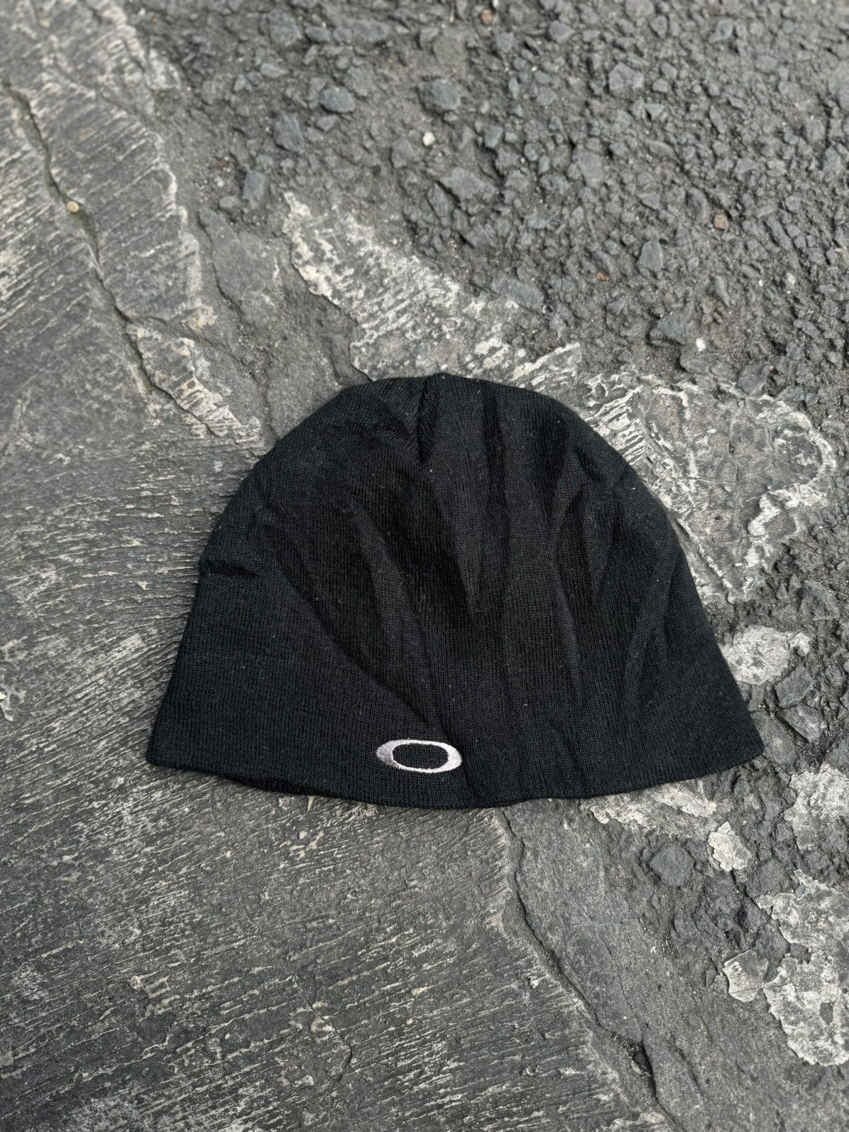 Vintage Oakley Vintage Beanie Hat Size ONE SIZE - 1 Thumbnail