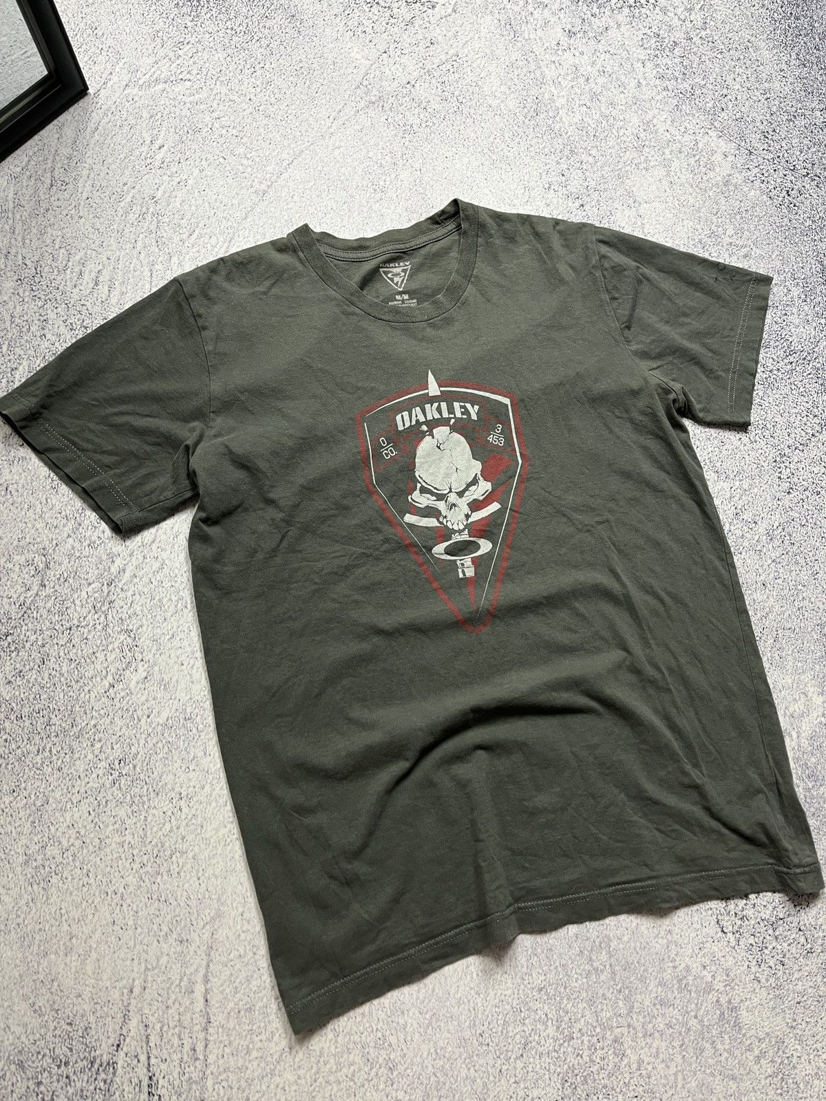 Oakley × Vintage Vintage Oakley Tee Big Skull Logo T Shirt Size US M / EU 48-50 / 2 - 4 Thumbnail