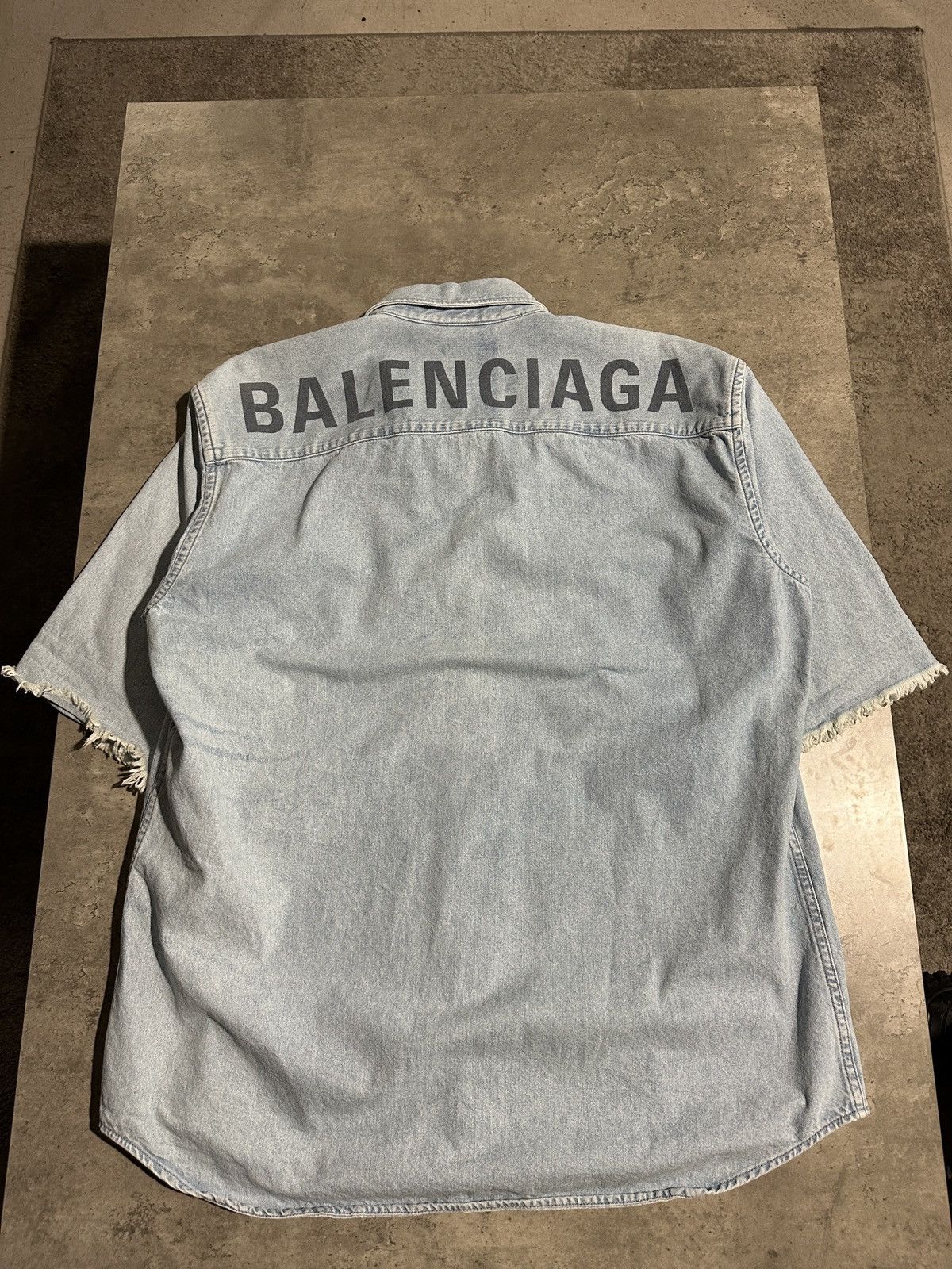 Balenciaga Balenciaga Short Sleeve Shirt Size US XXS / EU 40 - 2 Thumbnail