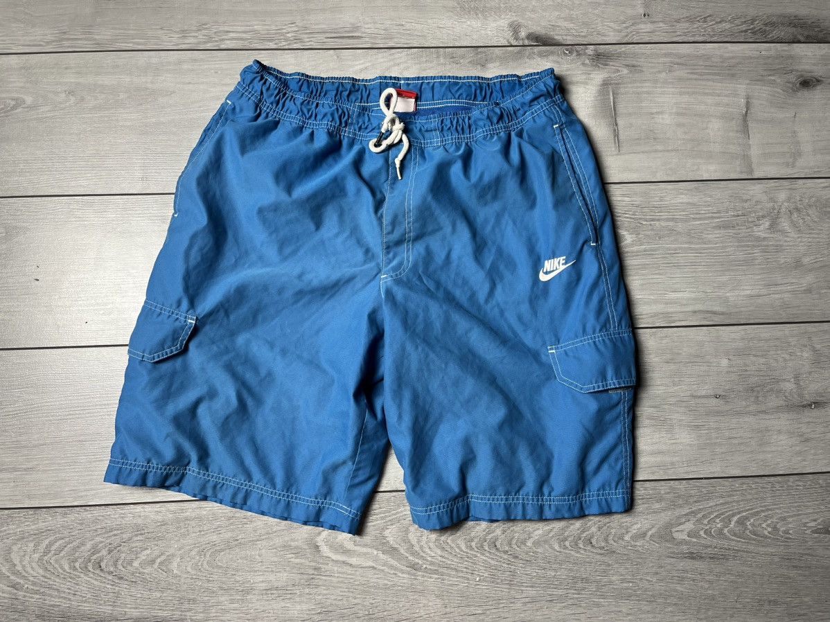 Nike Nike shorts beach streetwear size Large Size US 34 / EU 50 - 1 Thumbnail