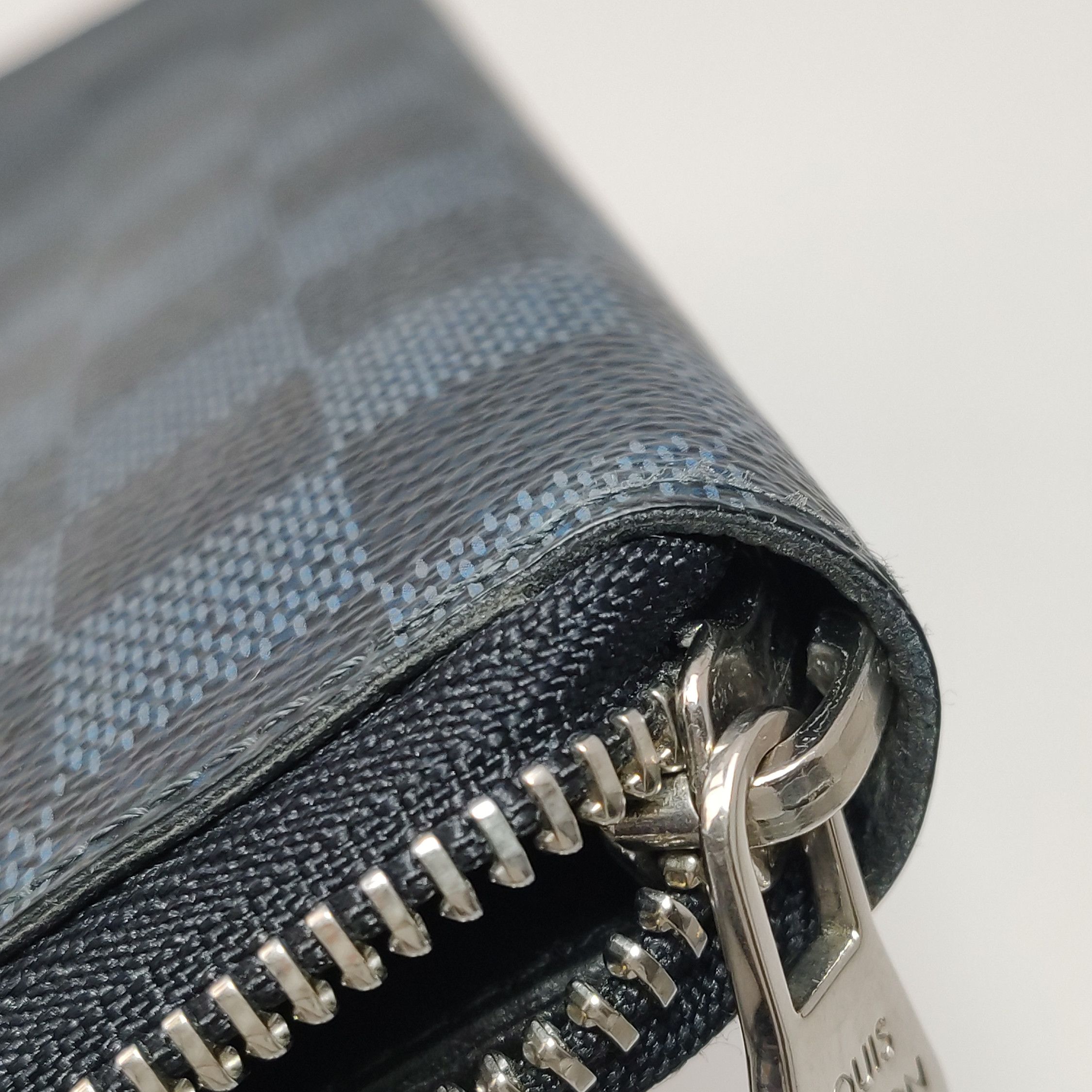 Louis Vuitton Louis Vuitton (LV) Zippy Checkerboard Zip Around Wallet -y2 Size ONE SIZE - 6 Thumbnail