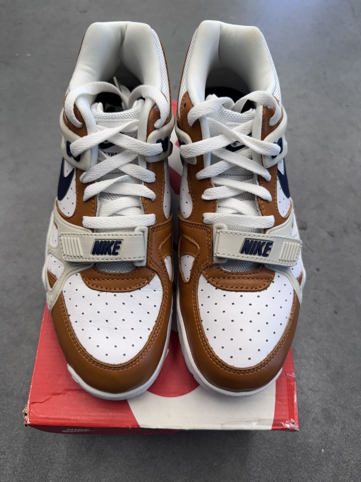Nike 2014 Nike Air Trainer 3 Medicine Ball Size US 9 / EU 42 - 6 Thumbnail