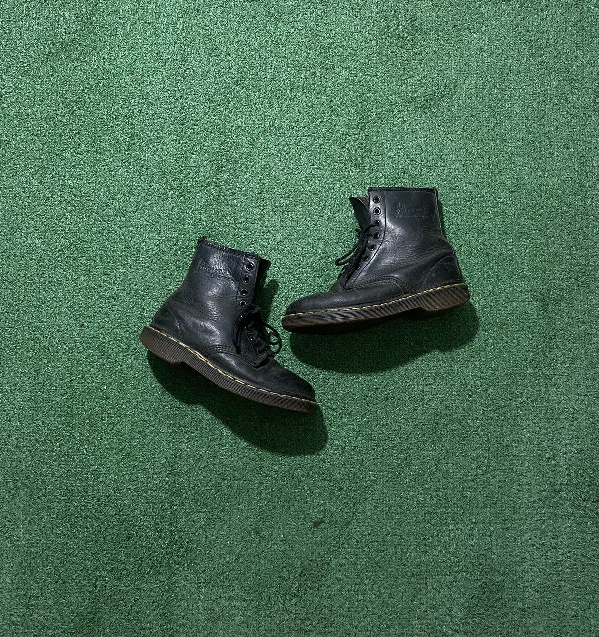 Dr. Martens Dr Martens leather shoes Size US 7 / EU 40 - 1 Thumbnail
