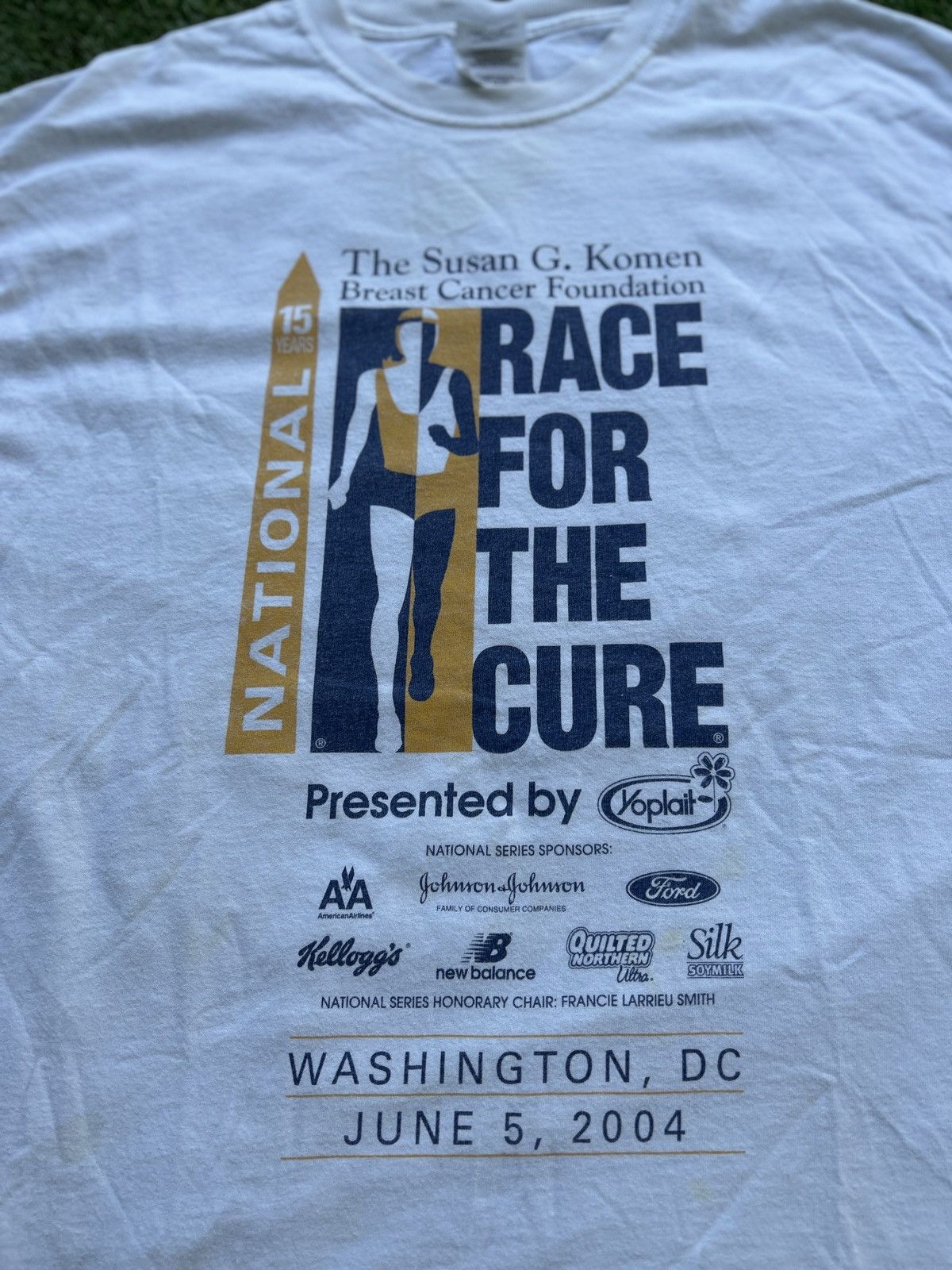 Vintage Vintage 2004 Susan G. Komen Race for the Cure T-Shirt Size US XL / EU 56 / 4 - 2 Thumbnail