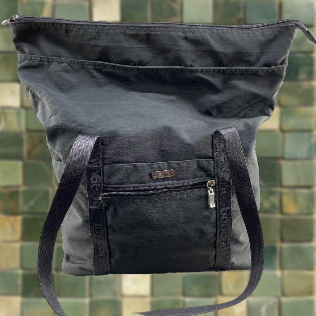 Vintage Baggallini Tote Book Bag Womens XL Gray Canvas Multi Pocket Travel 90s Classic Chic Everyday Tote Womens XL Gray Canvas Multi Pocket Travel Size ONE SIZE - 1 Thumbnail
