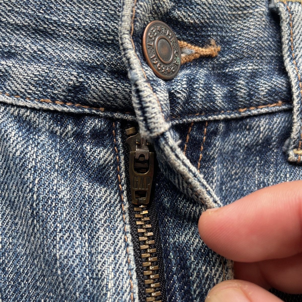 Gap × Jean × Vintage Vintage GAP Extra Slim Fit Distressed Jeans Pants Faded W32 Size US 32 / EU 48 - 7 Thumbnail