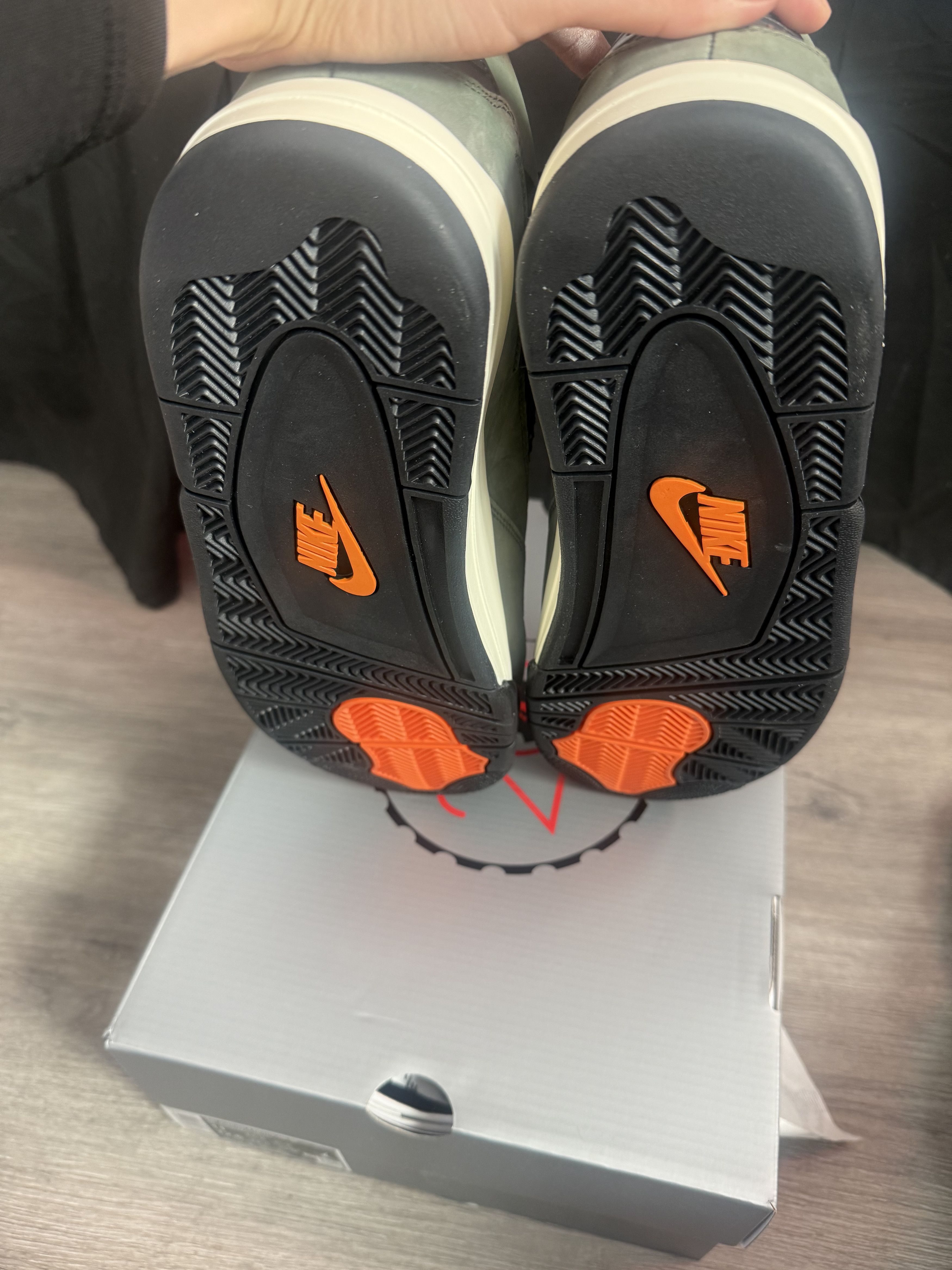 Nike × Undefeated Undefeated X Air Jordan4 Size US 11 / EU 44 - 6 Thumbnail
