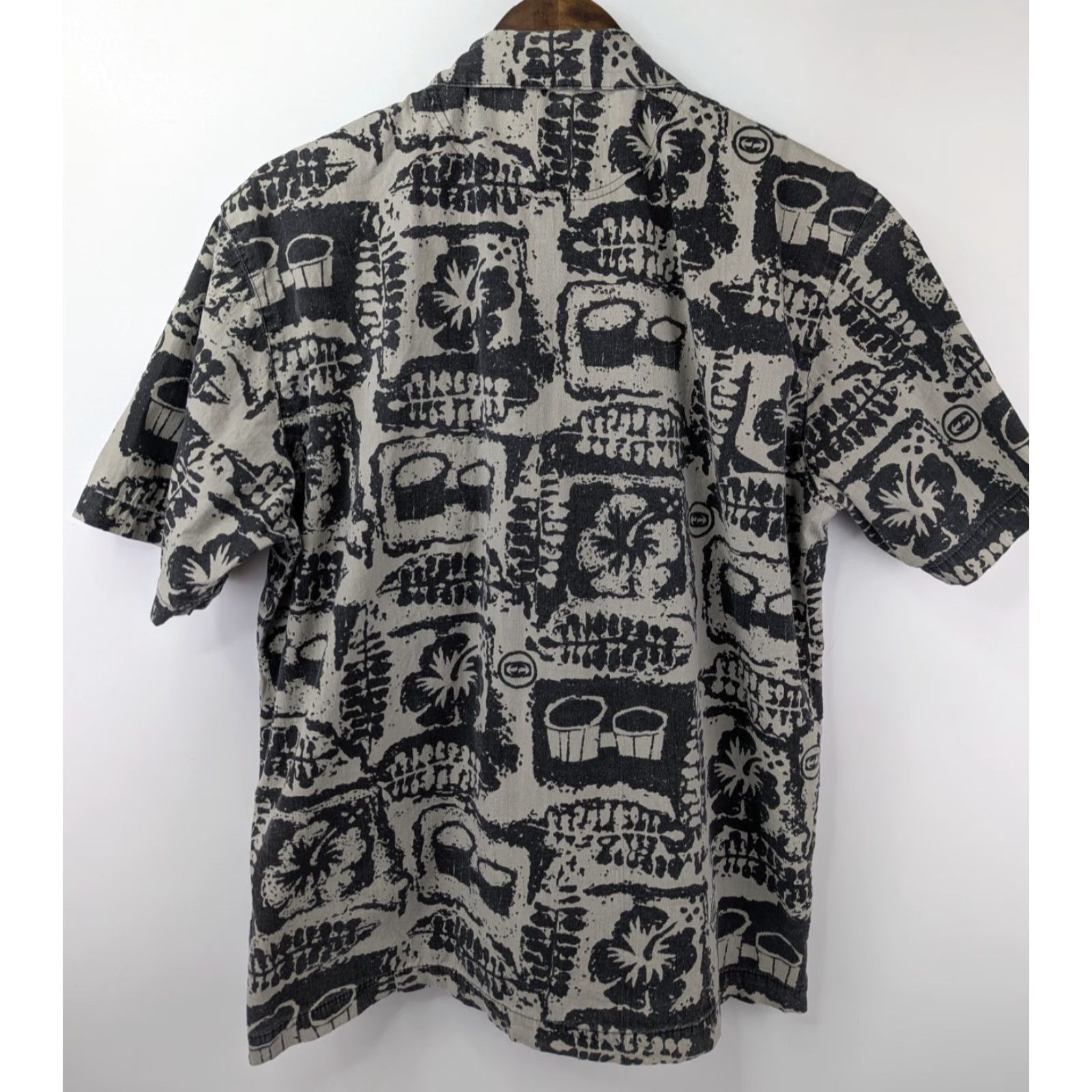 Vintage Split Shirt Mens M Button-Down Short Sleeve Cotton Gray Embroidered 90s Y2K Split Tapa Hibiscus Size US M / EU 48-50 / 2 - 3 Thumbnail
