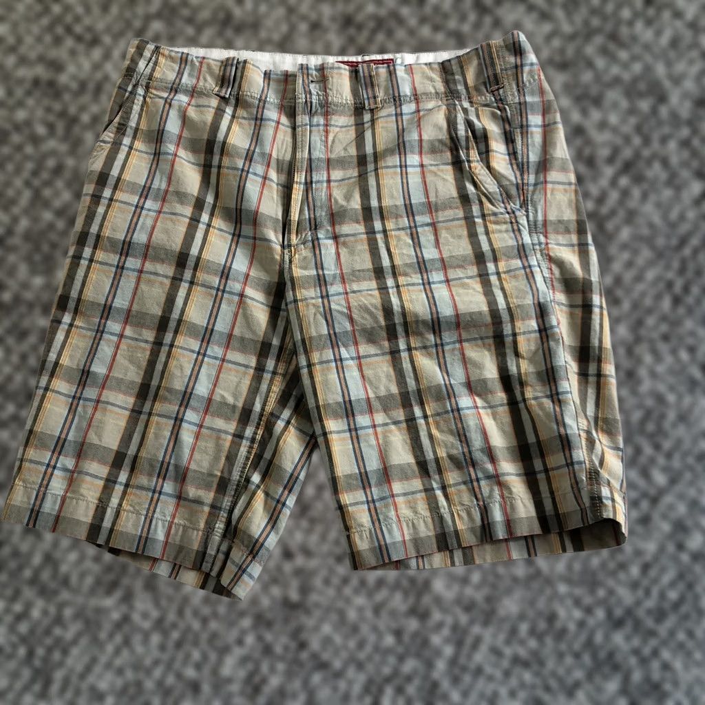 Levi's Levi's Original Jeans Mens Shorts Chino Seaside Flat Front Plaid Size 38 Multicolor 100% Cotton Regular Front Zip Casual Men Size US 38 / EU 54 - 1 Thumbnail