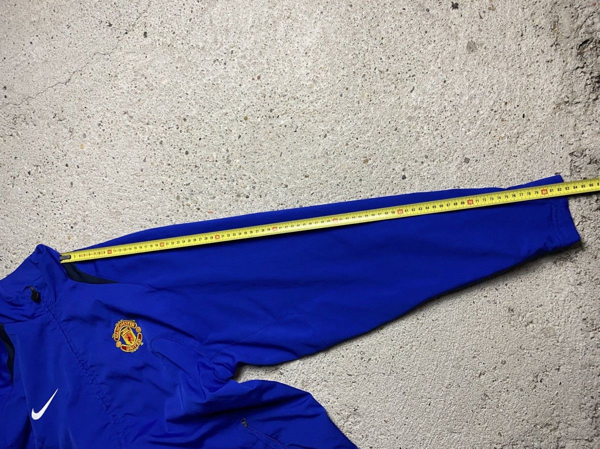 Nike Nike manchester united vintage windbreaker blue 2005-06 Size US L / EU 52-54 / 3 - 16 Thumbnail