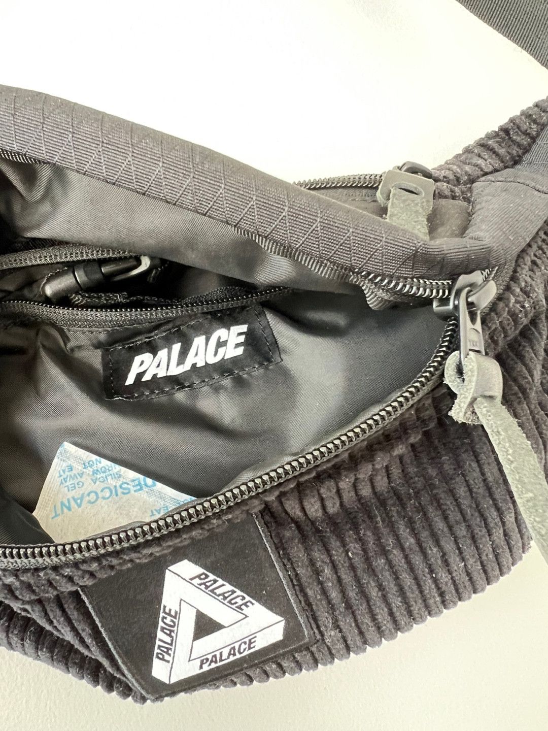 Palace Coduroy Cross Body Bag Size ONE SIZE - 3 Thumbnail