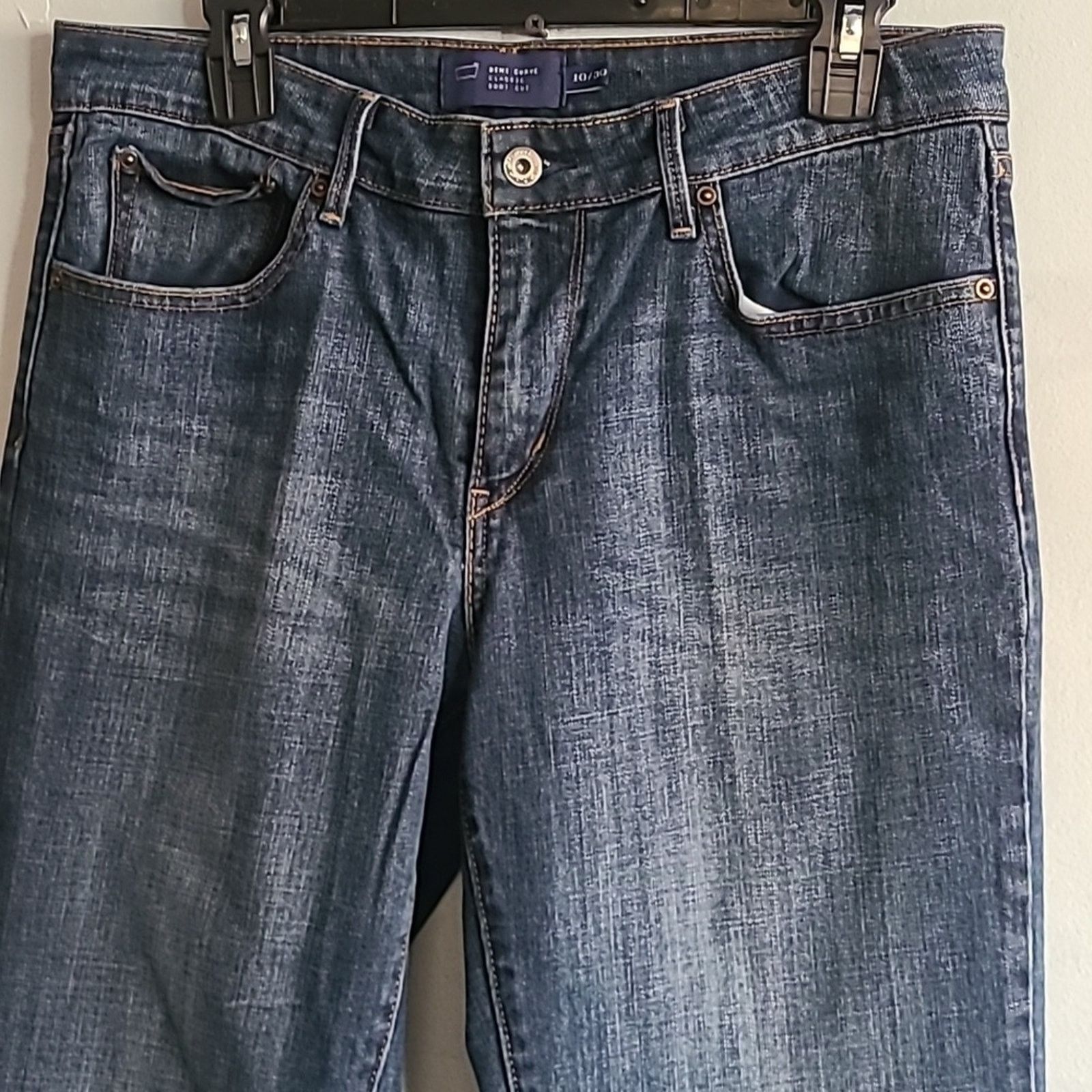 Levi's Women's size 10 M Levi's dark wash demi curve denim jeans Size 32" / US 10 / IT 46 - 2 Thumbnail