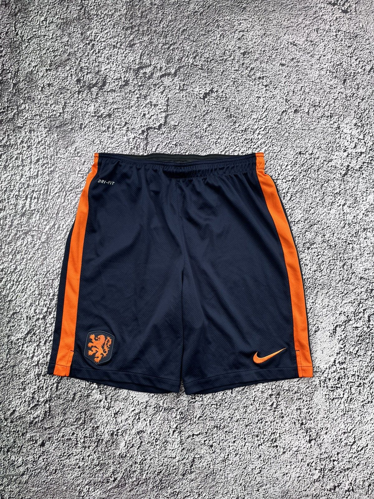 Vintage Nike Vintage Netherlands Soccer Shorts 00s Size US 32 / EU 48 - 1 Thumbnail