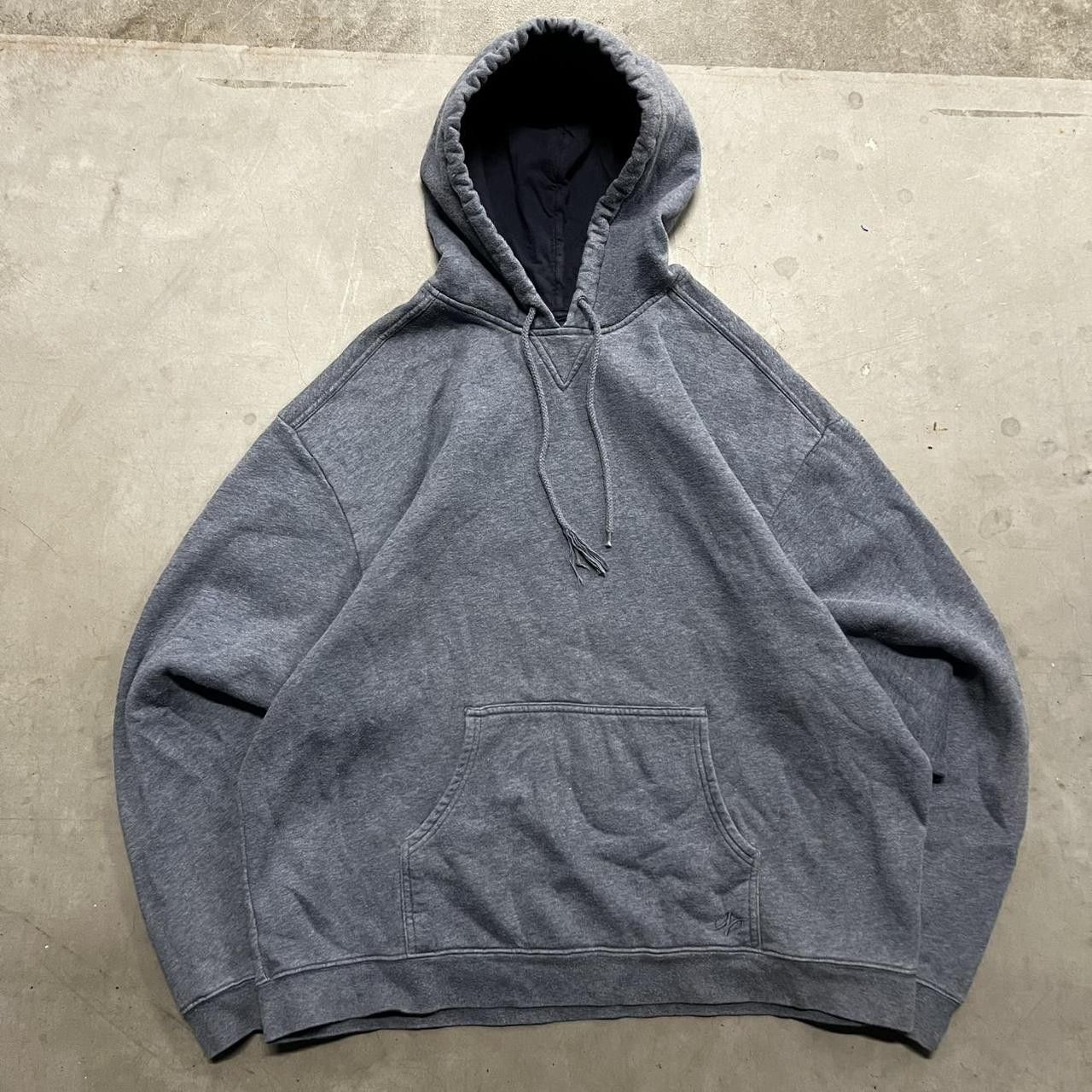 Vintage Vintage Y2K/2000s Blank light Blue Minimalistic Hoodie! Size US XXL / EU 58 / 5 - 1 Thumbnail