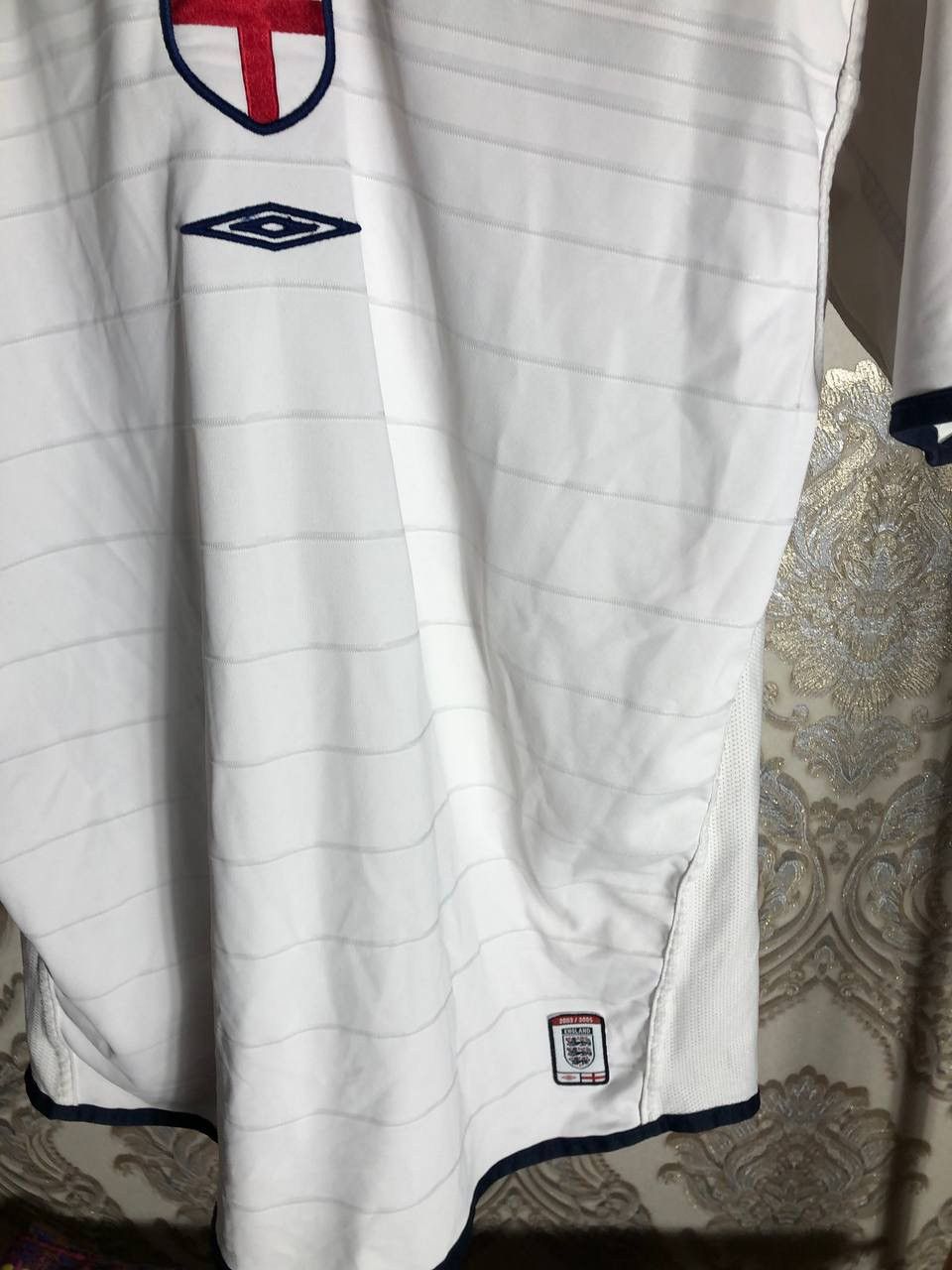 Umbro VINTAGE UMBRO ENGLAND RETRO SOCCER JERSEY MANCHESTER Y2K 90s Size US M / EU 48-50 / 2 - 7 Thumbnail