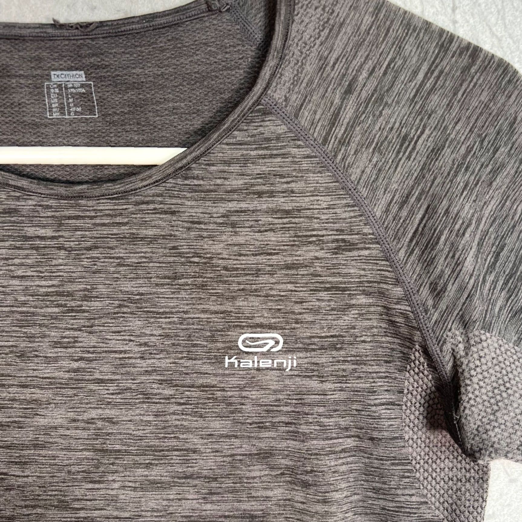 Vintage Kalenji Decathlon Womens Size Medium Gray Running T-Shirt Athletic Gym Vintage No Brand Kalenji Woman Size M Regular T-Shirt Pullover Style Size M / US 6-8 / IT 42-44 - 4 Thumbnail