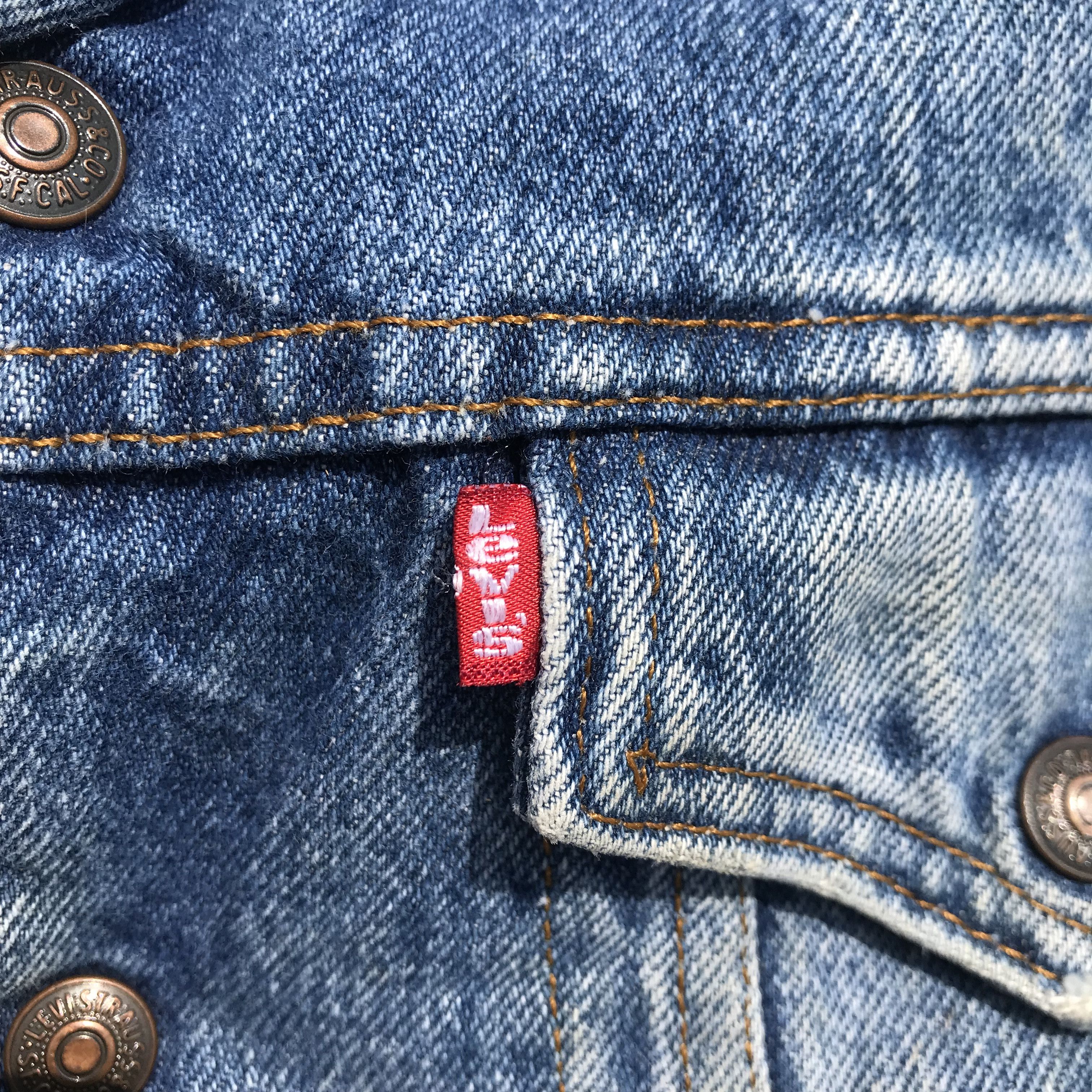 Levi's × Vintage Vintage 90s Levis Classic Sherpa lined Jeans Trucker Jacket Size US M / EU 48-50 / 2 - 6 Thumbnail