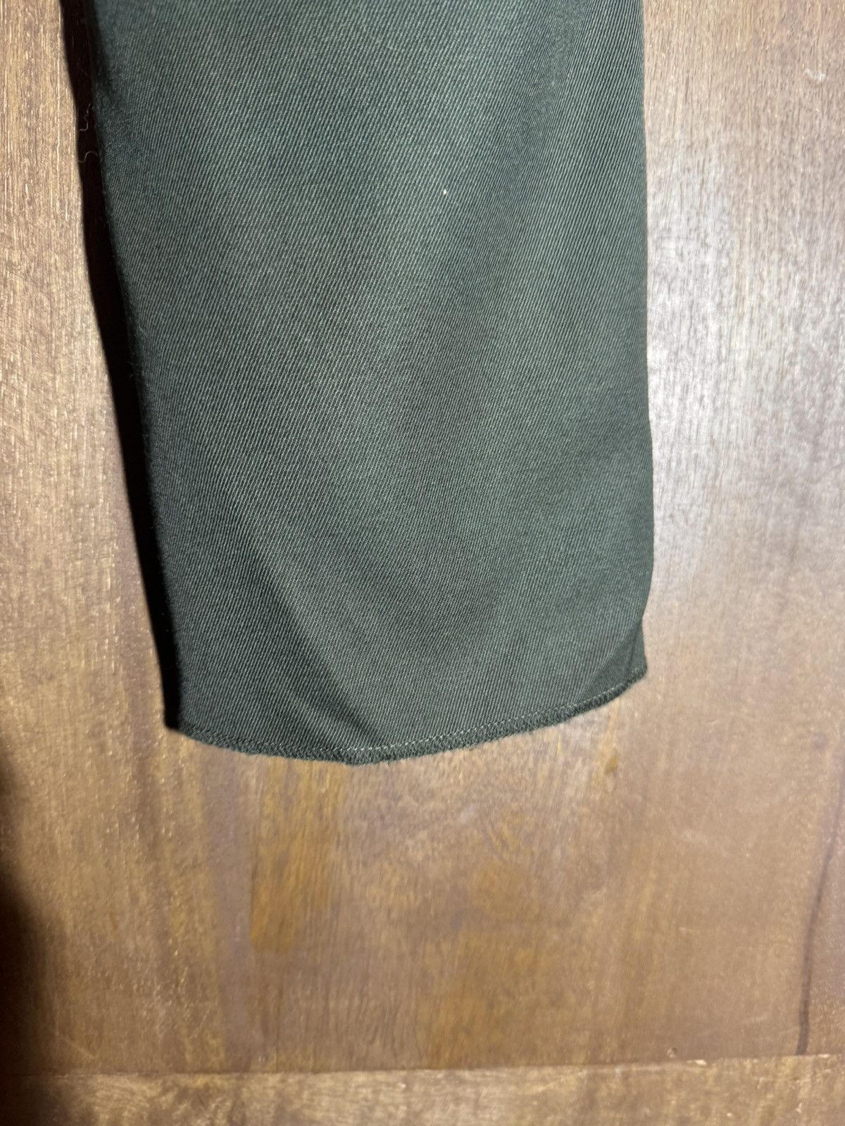 Valentino valentino dark green wool cropped slim pants xs 44 men Size US 28 / EU 44 - 11 Thumbnail