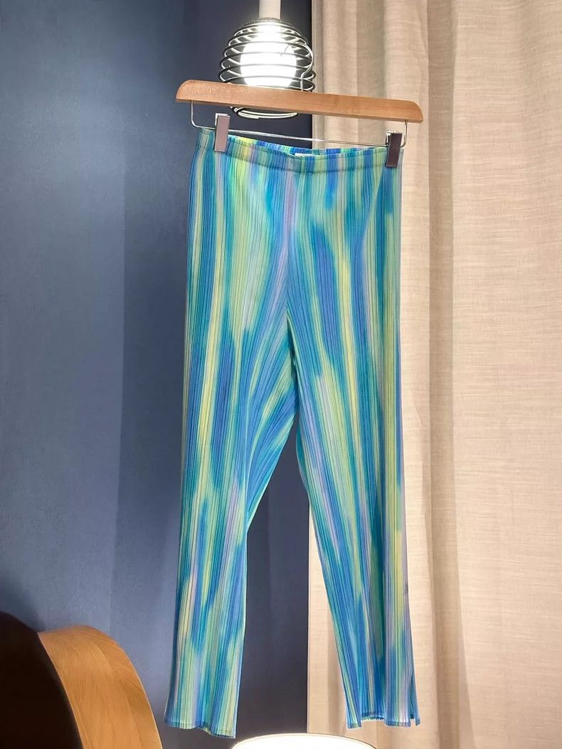 Issey Miyake issey miyake size:3 Aurora blue and green trousers 2505-Ne Size 42" / US 20 - 1 Thumbnail