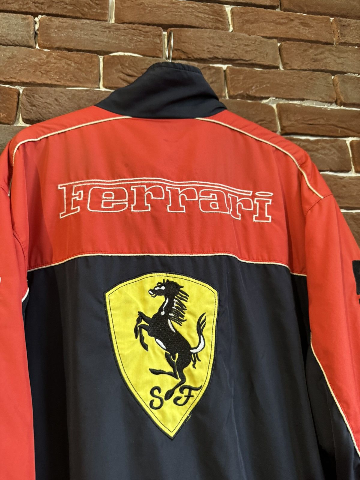 Ferrari Vintage Y2k Ferrari Racing Formula One Rare Hype Jacket Size US L / EU 52-54 / 3 - 11 Thumbnail