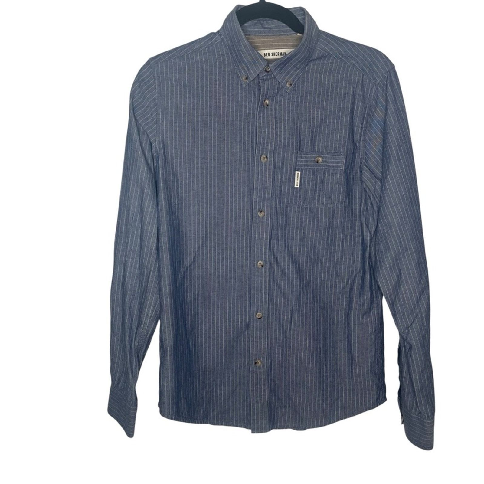Ben Sherman Ben Sherman men's size small blue white pin stripped Size US S / EU 44-46 / 1 - 1 Thumbnail
