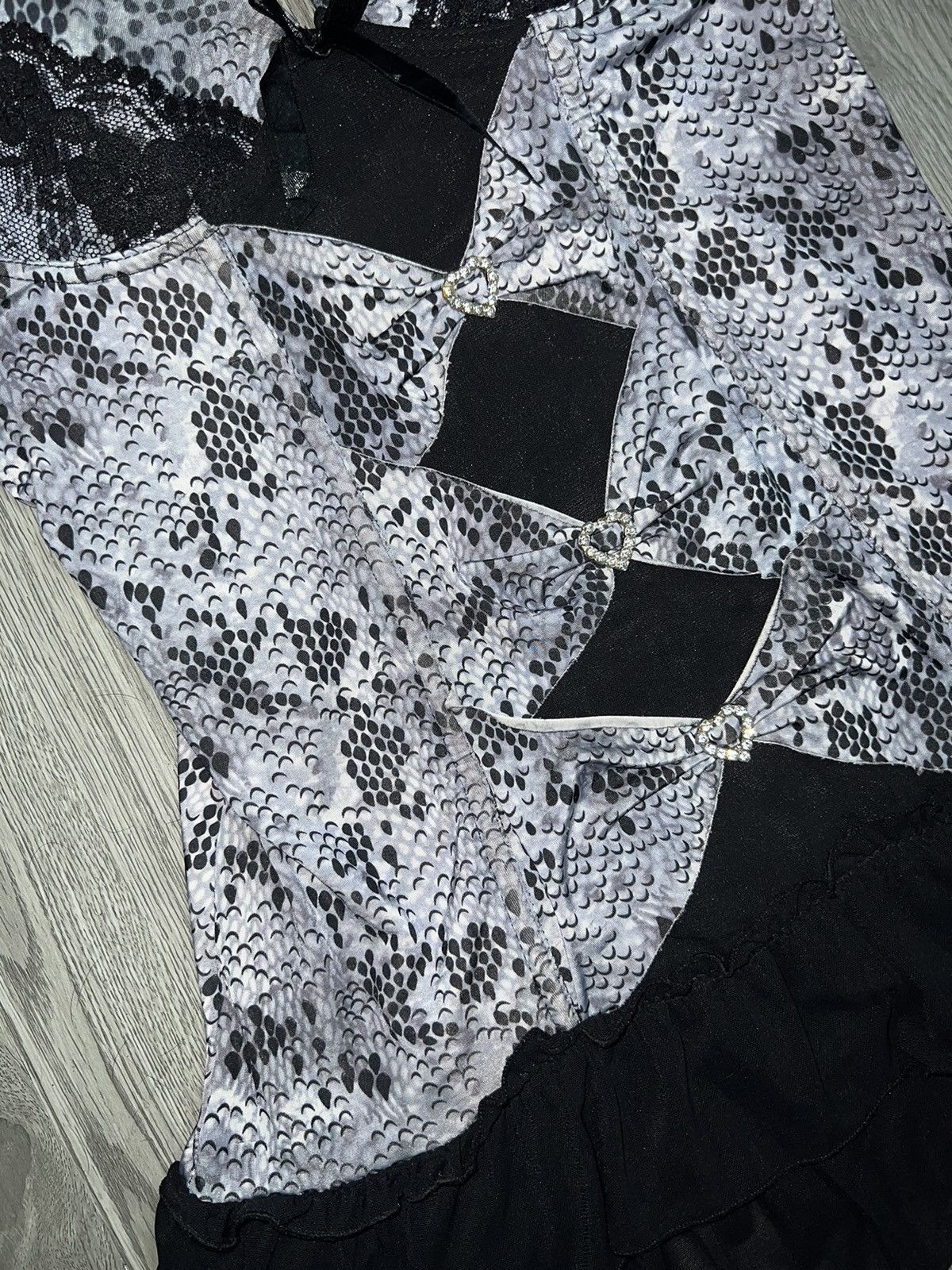 Japanese Brand Vintage Y2K snake skin mini dress 🦓💗 Size M / US 6-8 / IT 42-44 - 4 Thumbnail