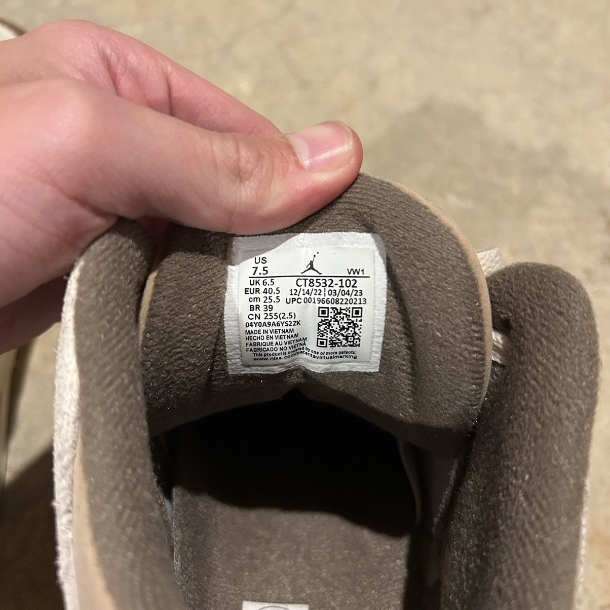 Jordan Brand × Nike Air Jordan 3 Retro Palomino 2023 US 7.5 Size US 7.5 / EU 40-41 - 11 Thumbnail
