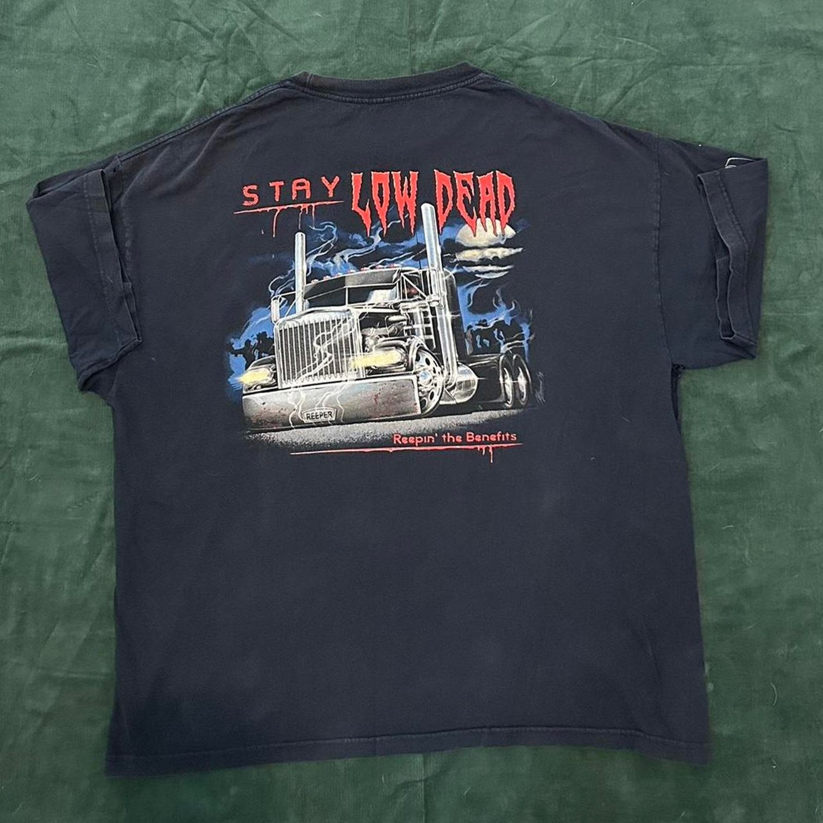 Other Stay low dead truck driver tee Size US XXL / EU 58 / 5 - 5 Thumbnail