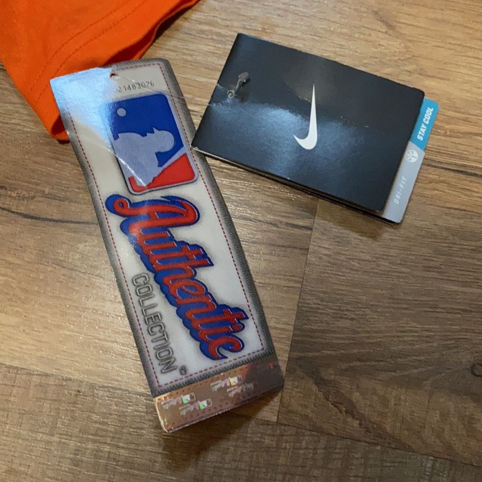 Nike 2010 Nike San Francisco Giants baseball center swoosh DriFit Size US L / EU 52-54 / 3 - 4 Thumbnail