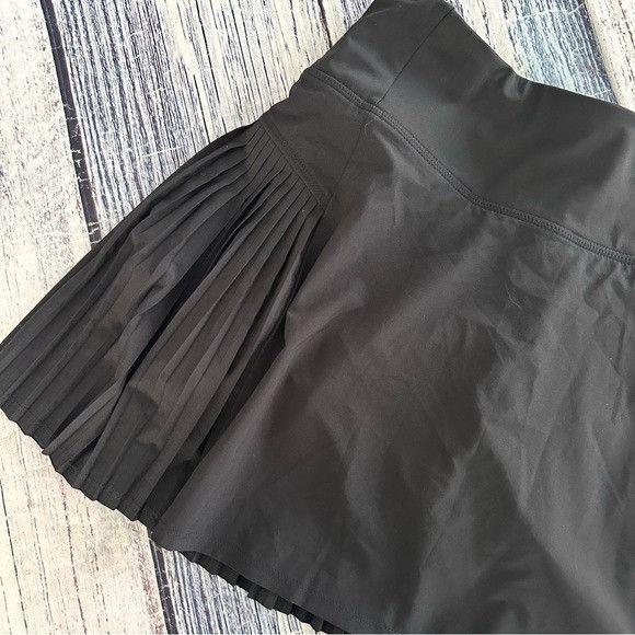Athleta Athleta Women’s Backspin Tennis Skirt Skort Pleated Black Size 28" / US 6 / IT 42 - 5 Thumbnail