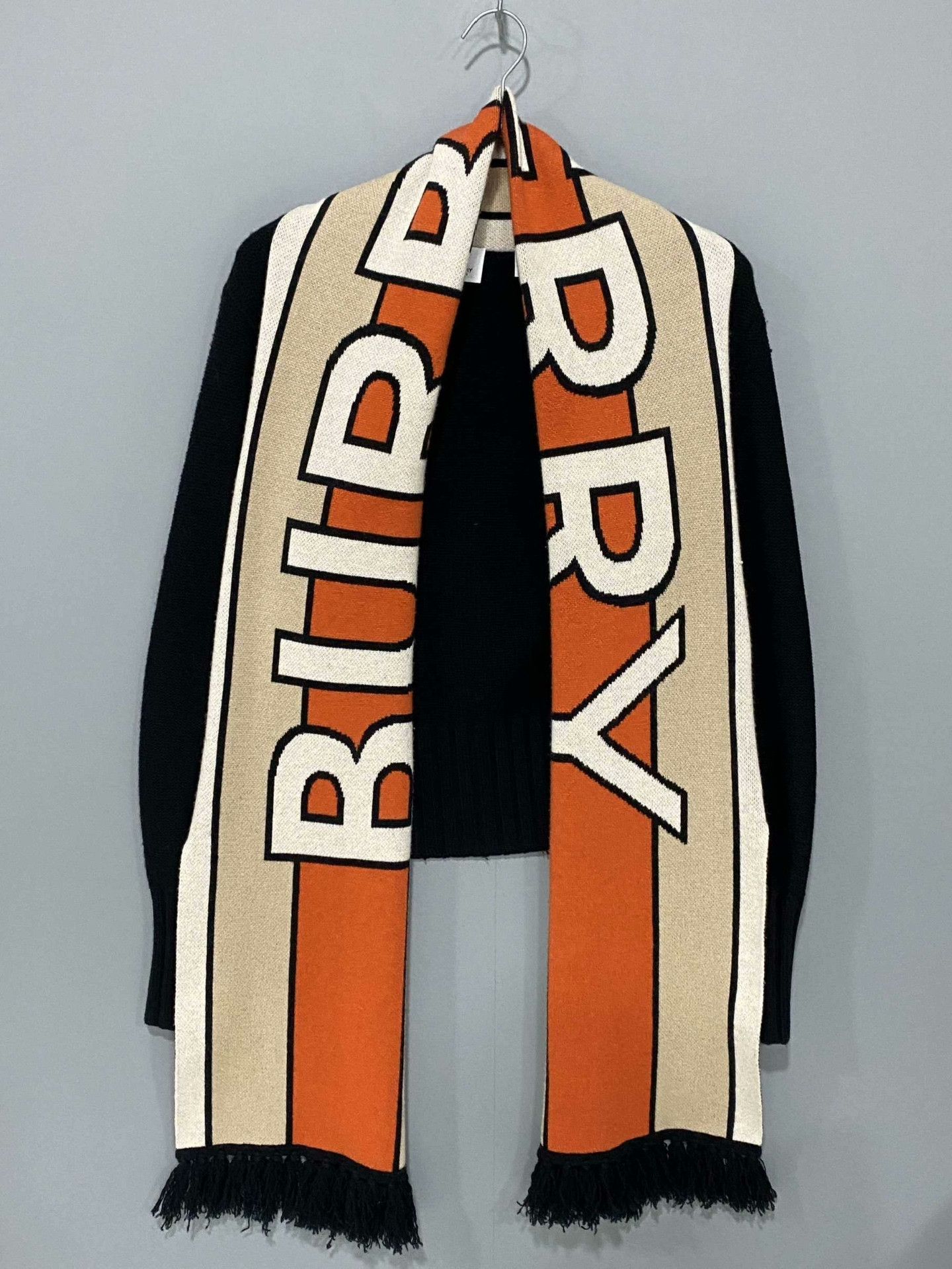 Burberry Burberry Retro Sweater XXS Women Size XXS / US 00 / IT 34 - 1 Thumbnail