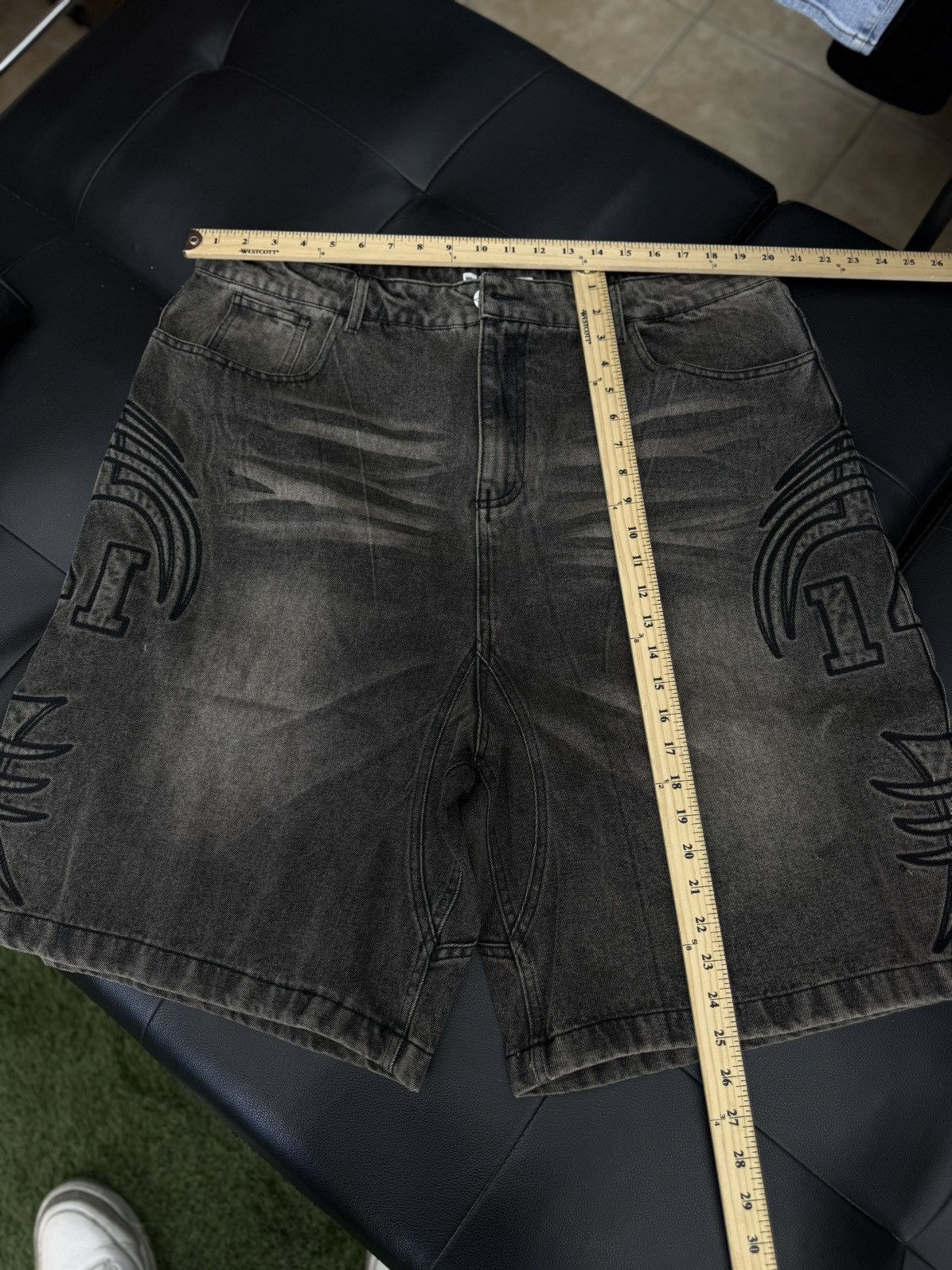 Vale Valley Vale Black Shorts Size 38 (NEW) Size US 38 / EU 54 - 11 Thumbnail