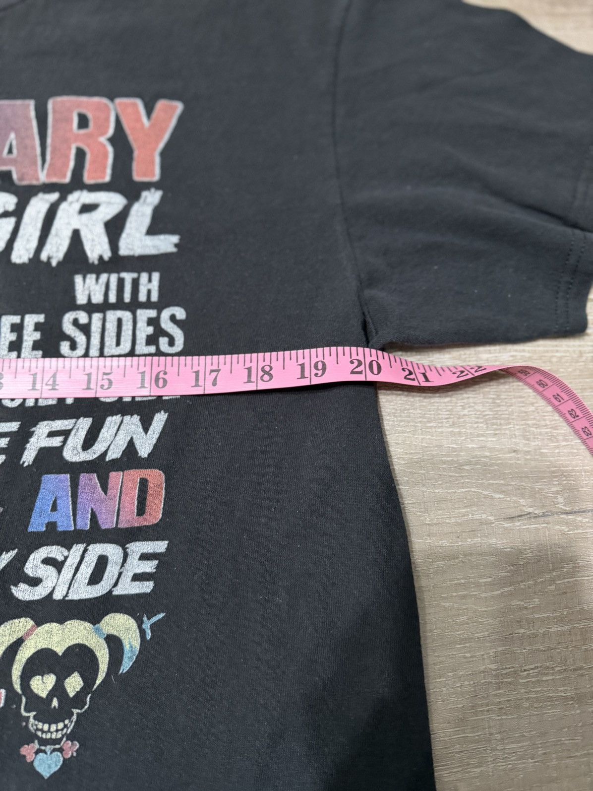 DC Comics Vintage Harley Quinn Tee Size US L / EU 52-54 / 3 - 4 Thumbnail