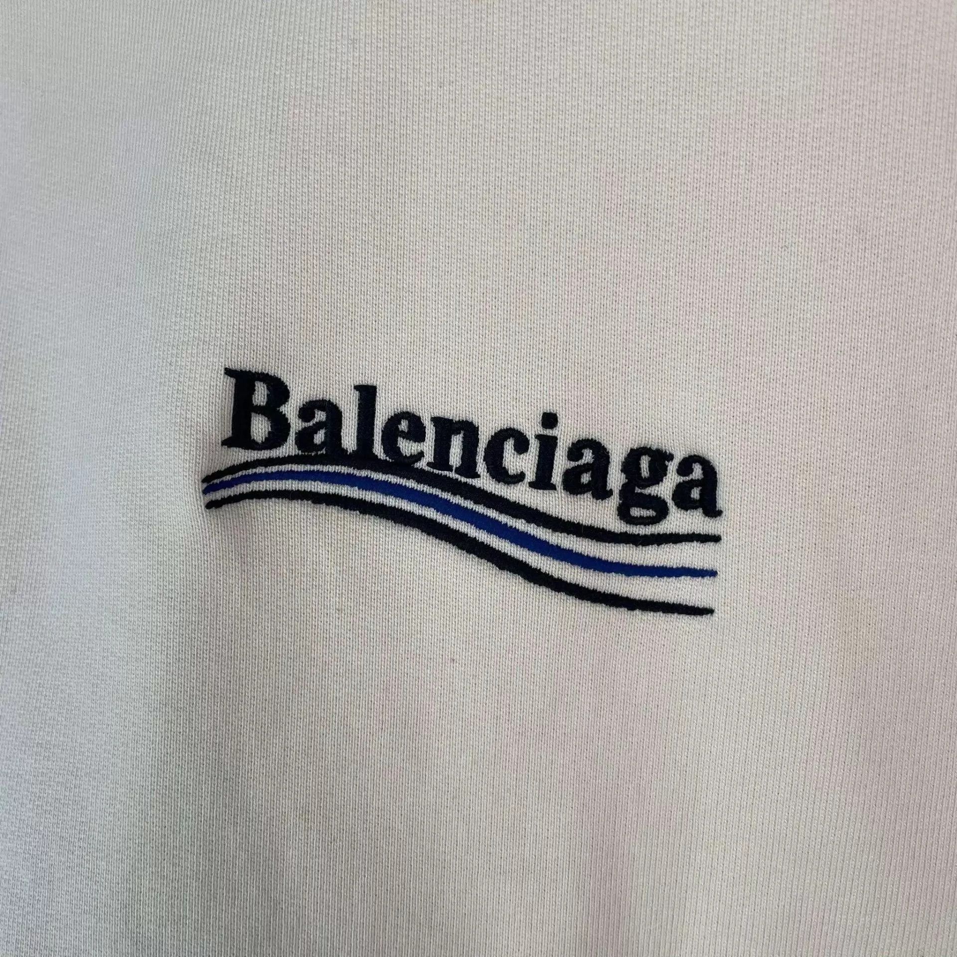 Balenciaga Balenciaga XS Beige Sweatshirt Size US XS / EU 42 / 0 - 3 Thumbnail