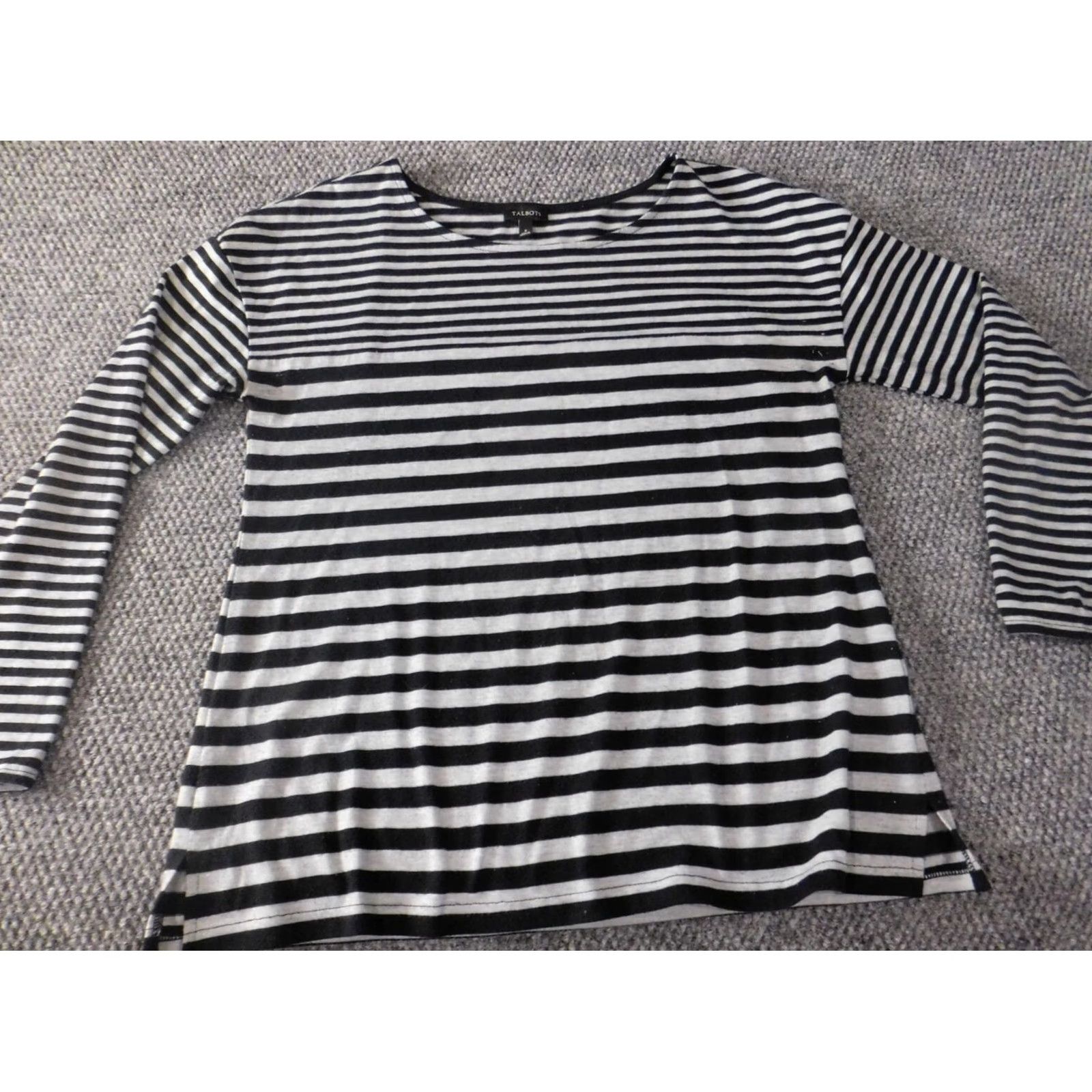 Talbots Talbots Blouse S Women Gray Striped Crew Neck Pullover Stretch Casual Button, Basic, Classic, Regular Fit Size S / US 4 / IT 40 - 2 Thumbnail