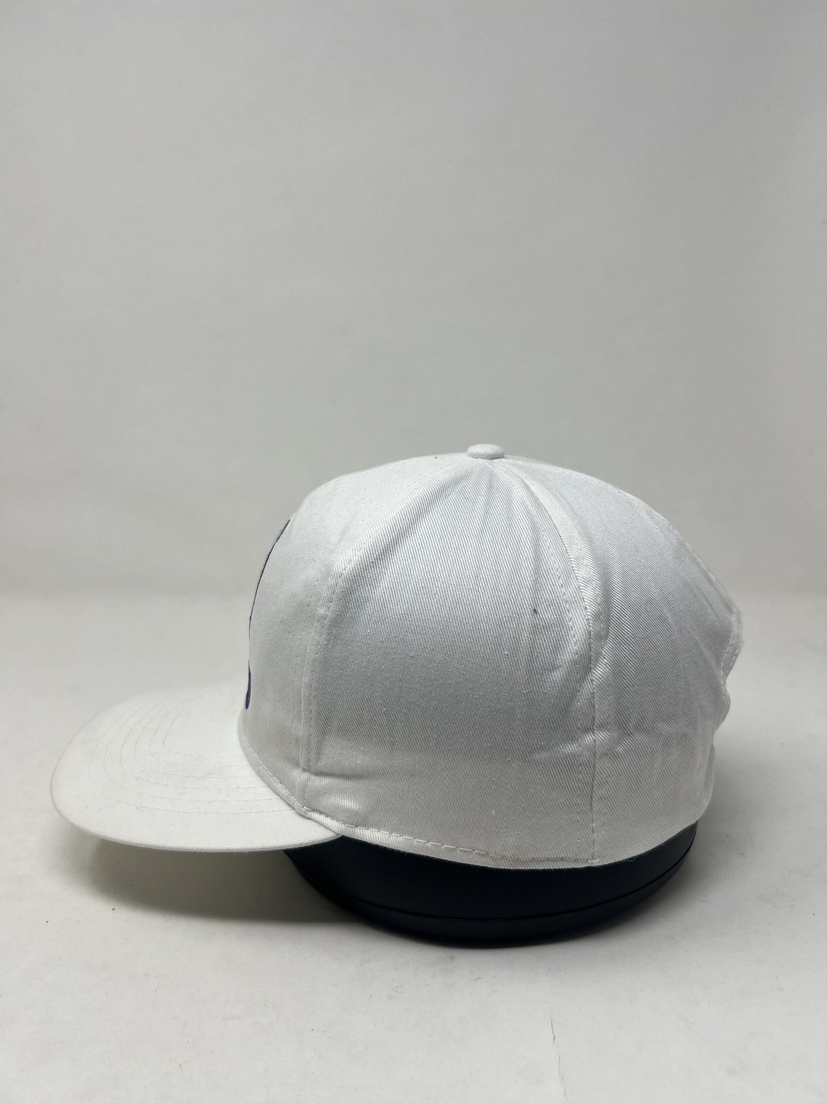 Japanese Brand Cartoon Archive Japan White Embroidery Hat Size ONE SIZE - 2 Thumbnail