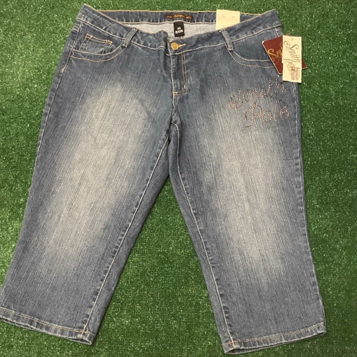 Southpole VINTAGE Southpole Jeans Capri Women 20 Blue Baggy Grunge Hip Hop Y2K Flowers Embroidered Rhinestone Studded Pockets Size 42" / US 20 - 3 Thumbnail