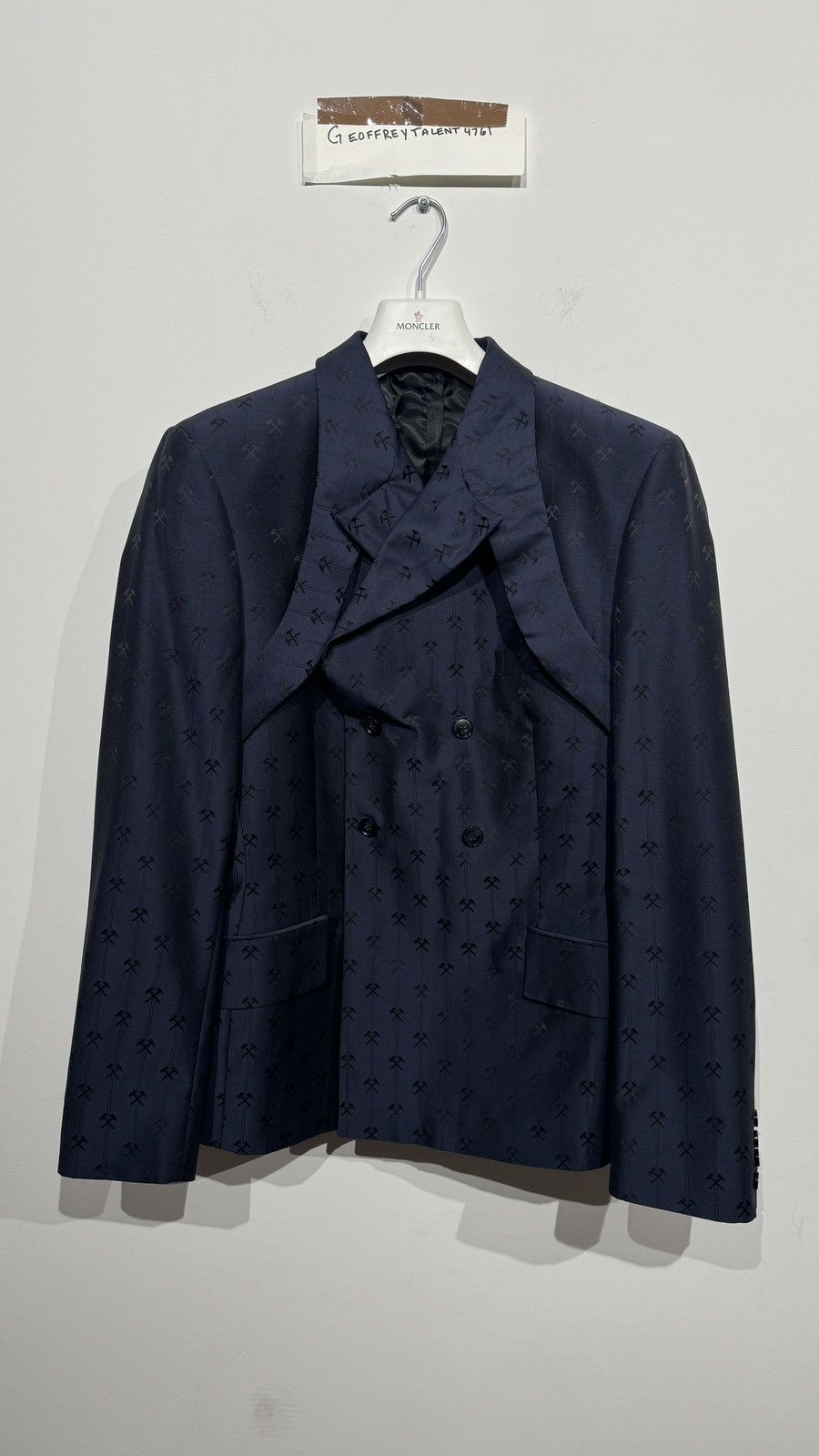 GmbH GmbH Navy Double-Breasted Jacquard "Hammer" Blazer - Size 52 Size 52R - 1 Thumbnail